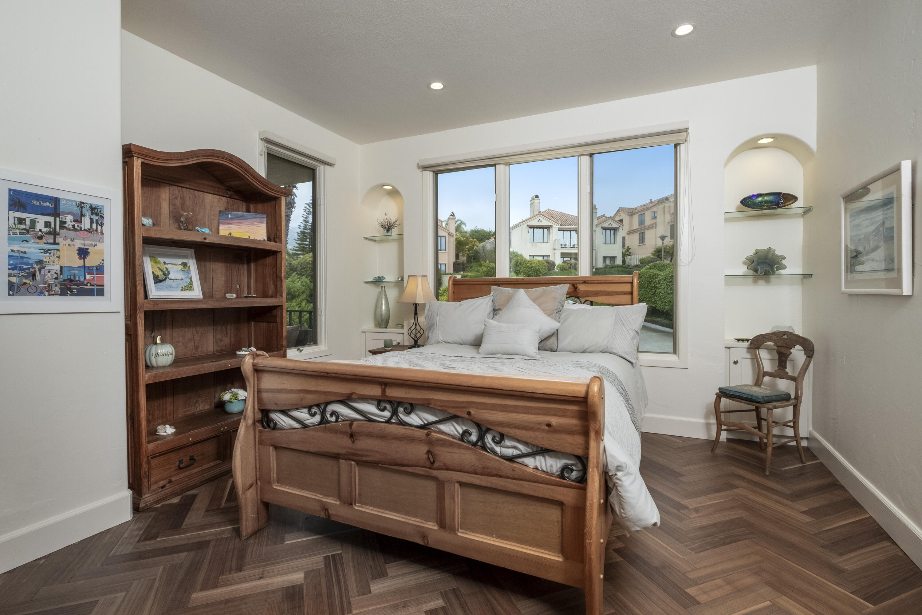 4477 Shadow Hills Boulevard, A