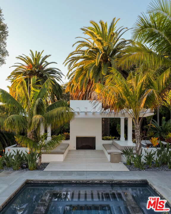 4160 La Ladera Rd