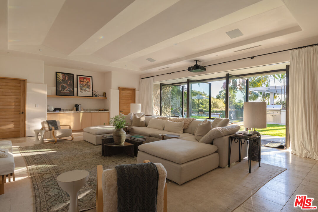 4160 La Ladera Rd
