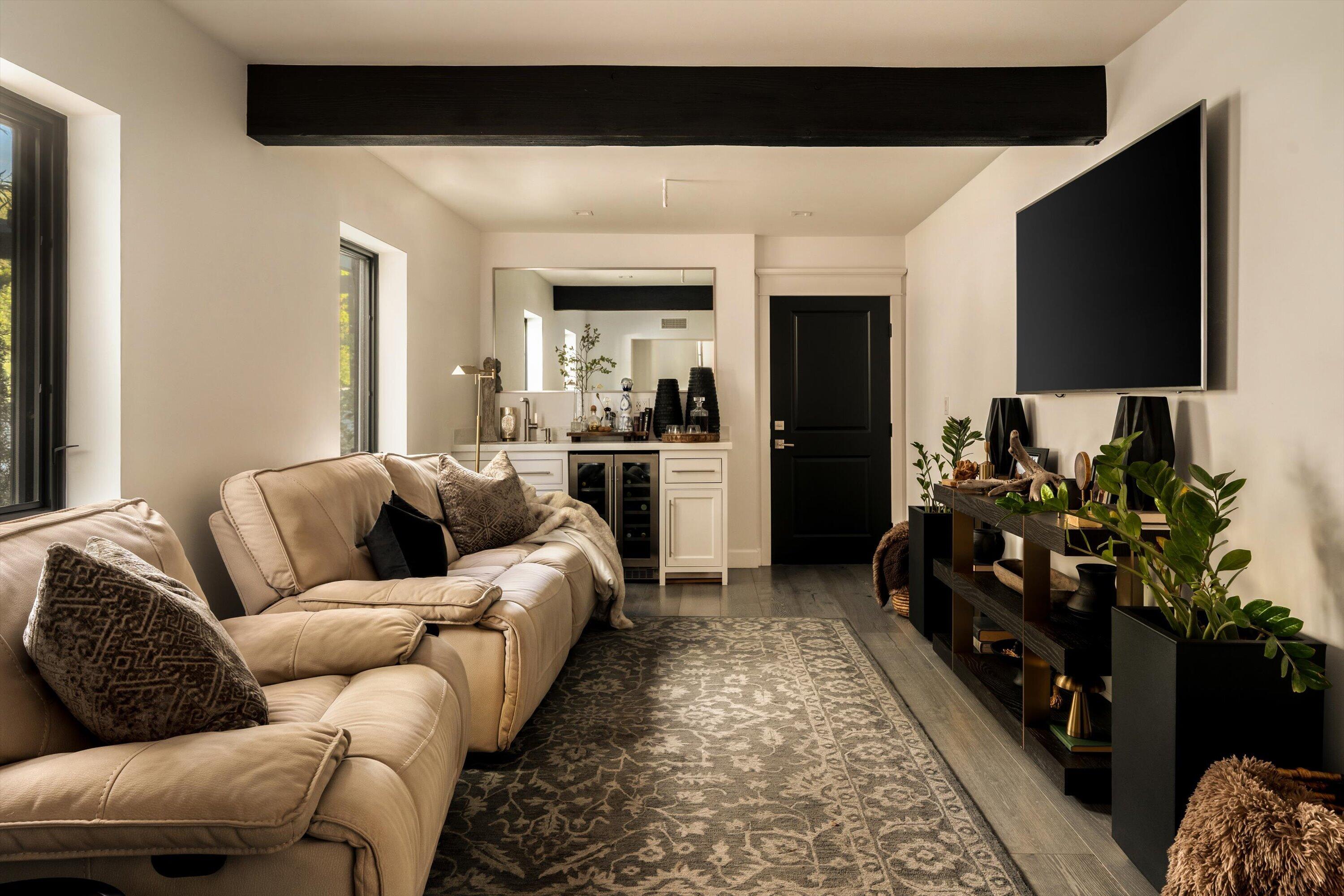 4654 Via Bendita