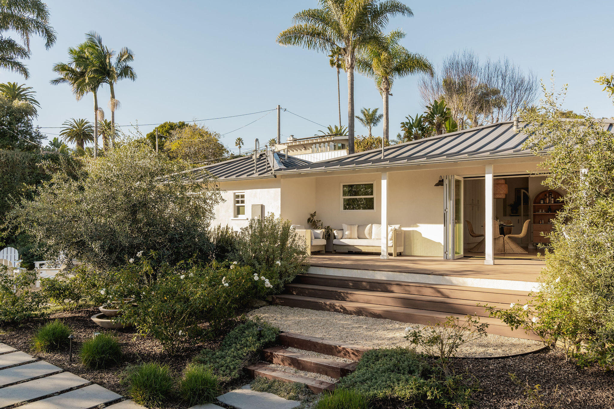 1437 San Miguel Avenue