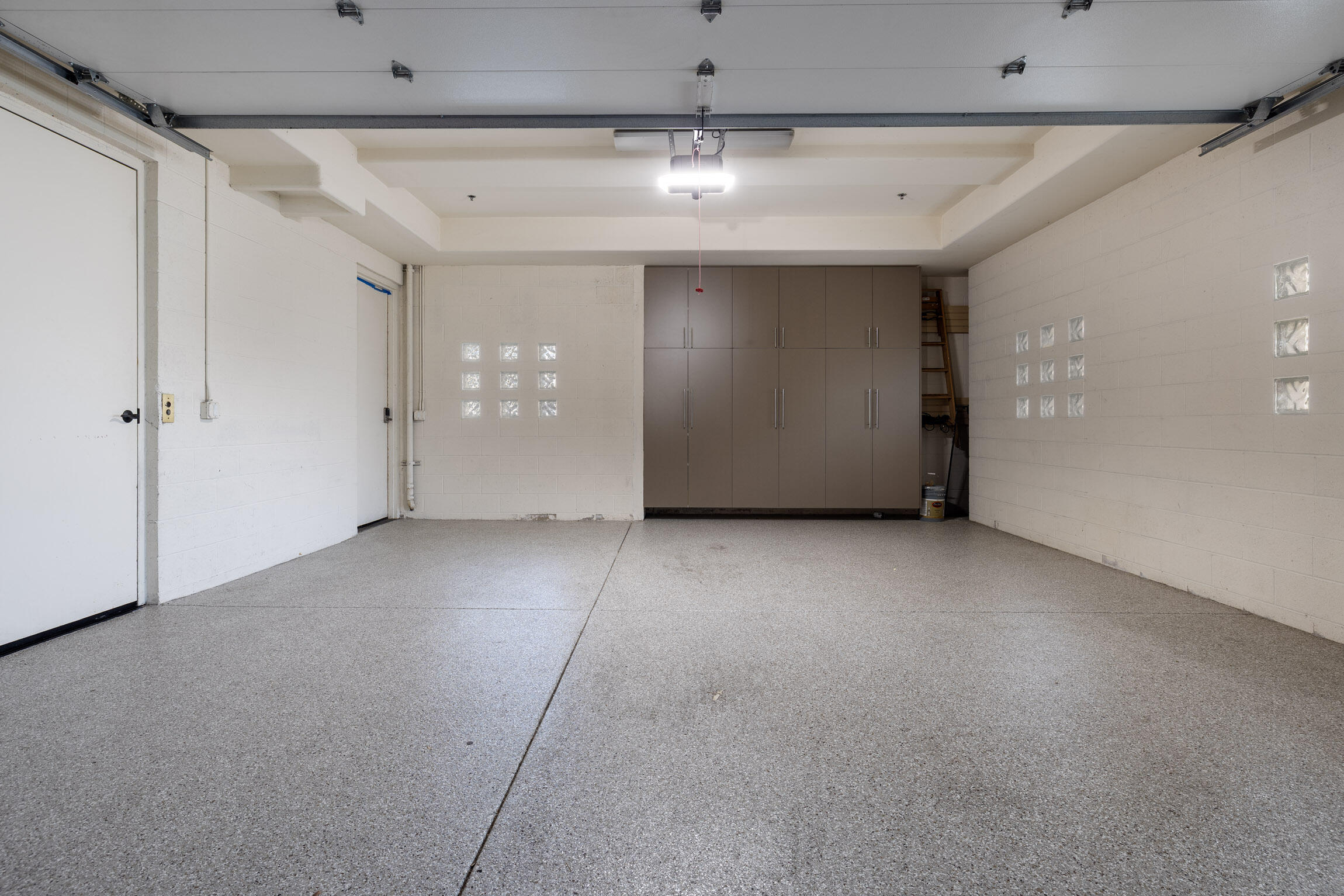 216 E Figueroa Street