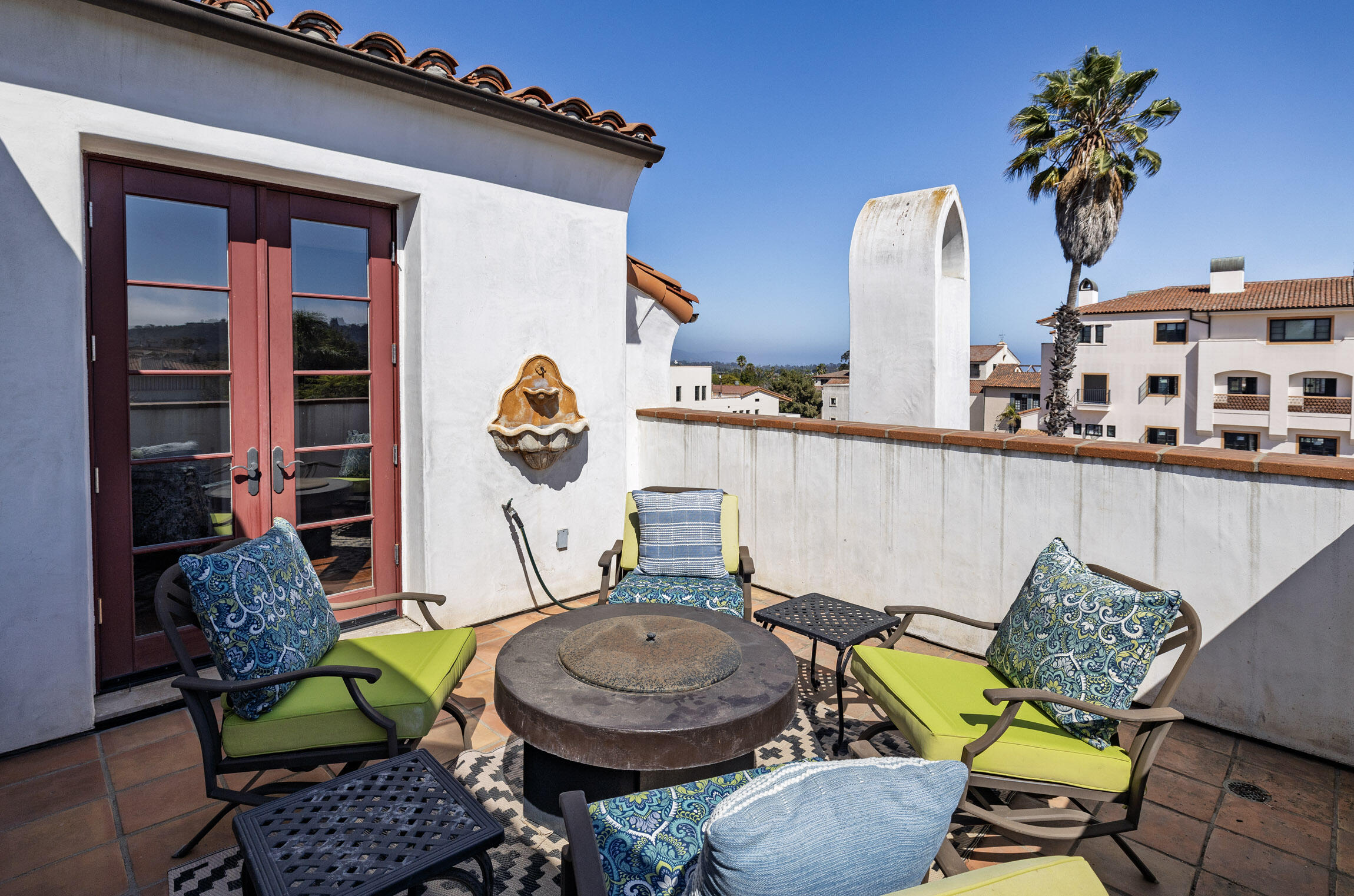 216 E Figueroa Street