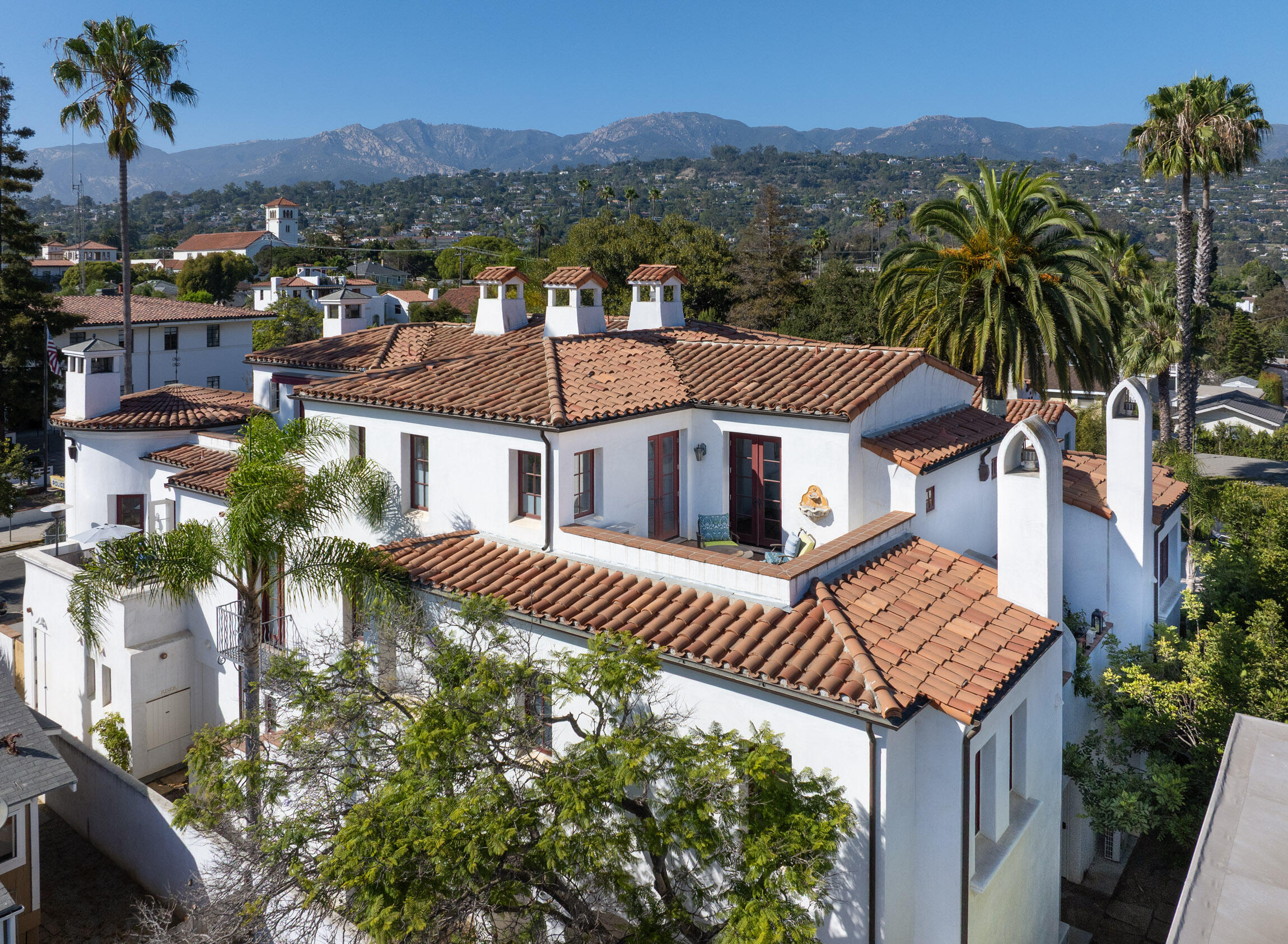 216 E Figueroa Street