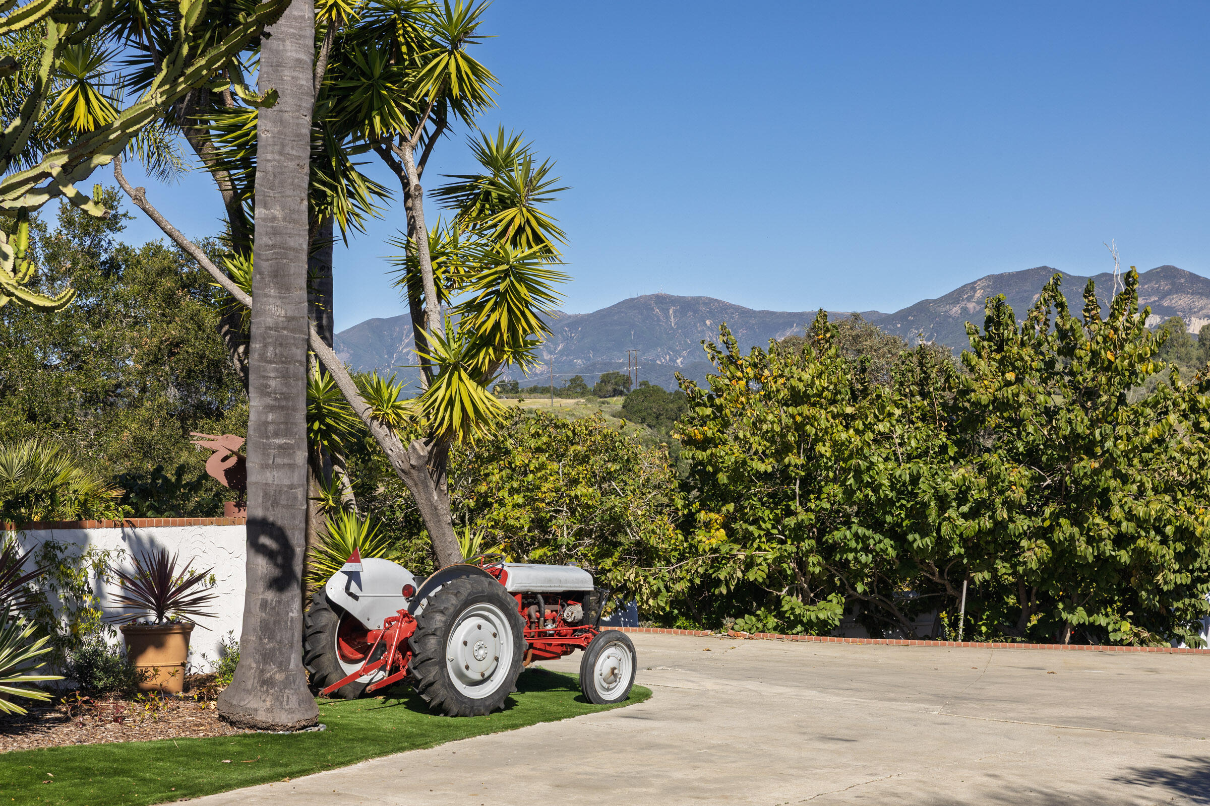 200 Ellwood Ridge Road