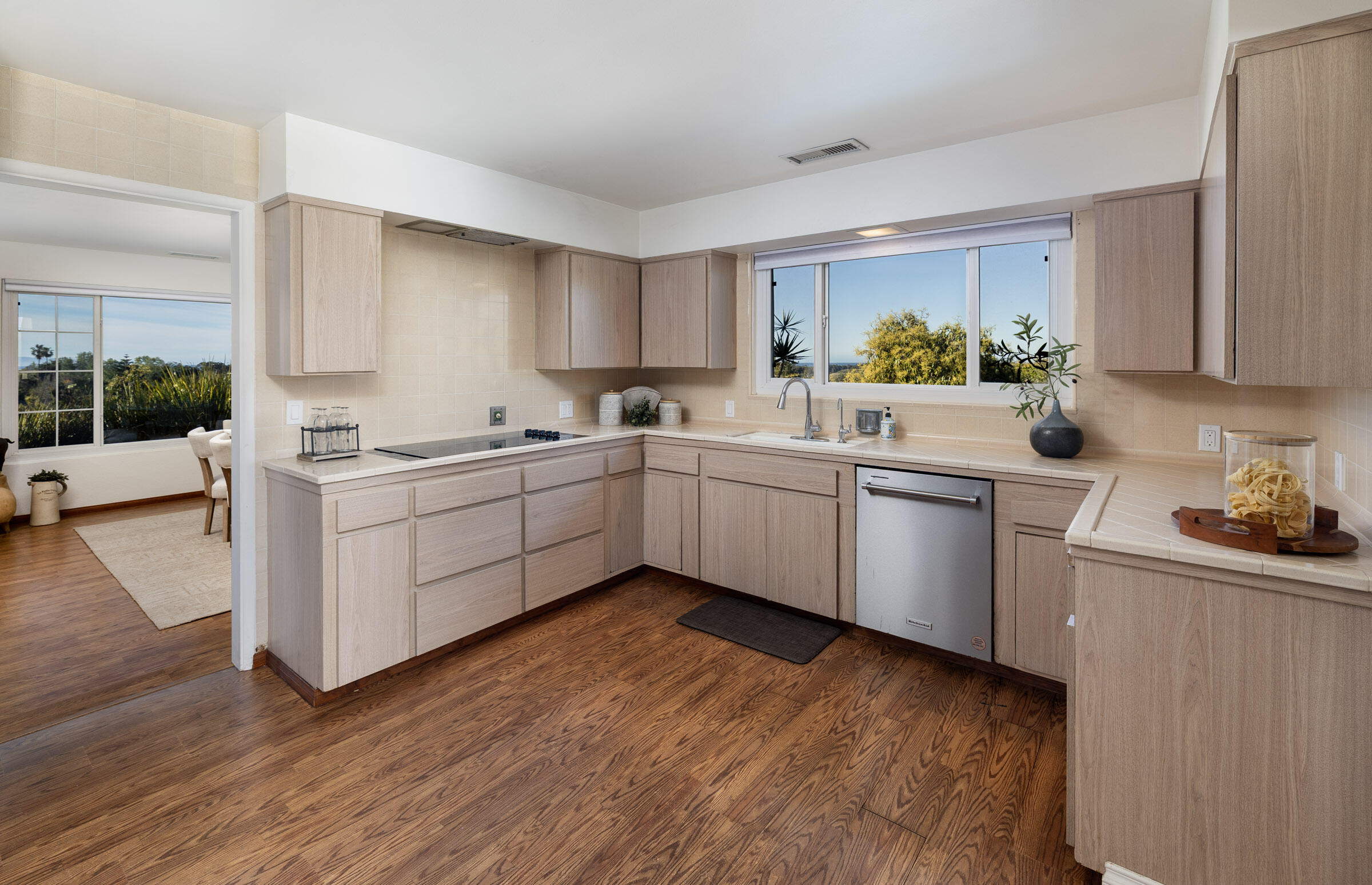 200 Ellwood Ridge Road