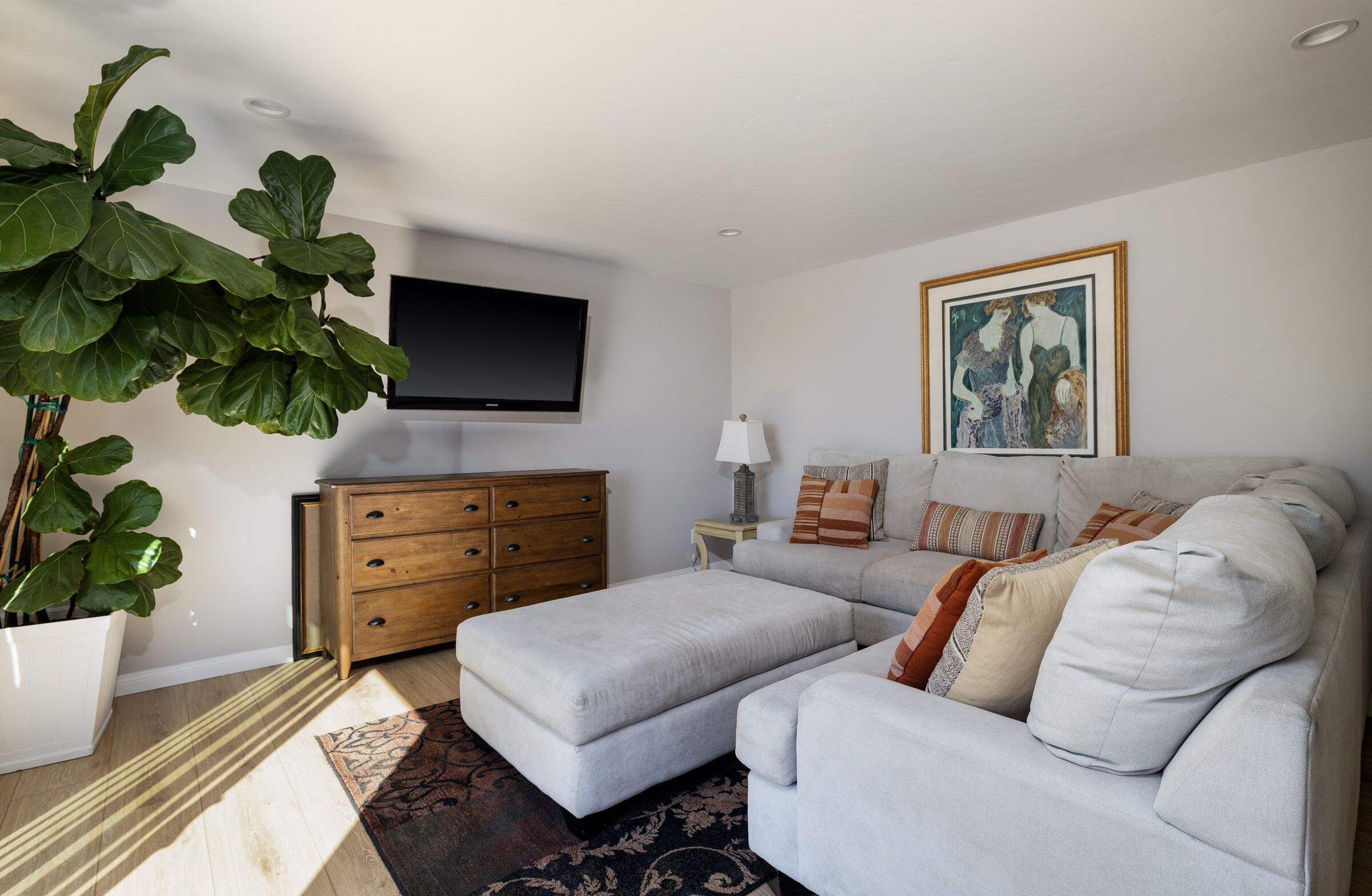 200 Ellwood Ridge Road