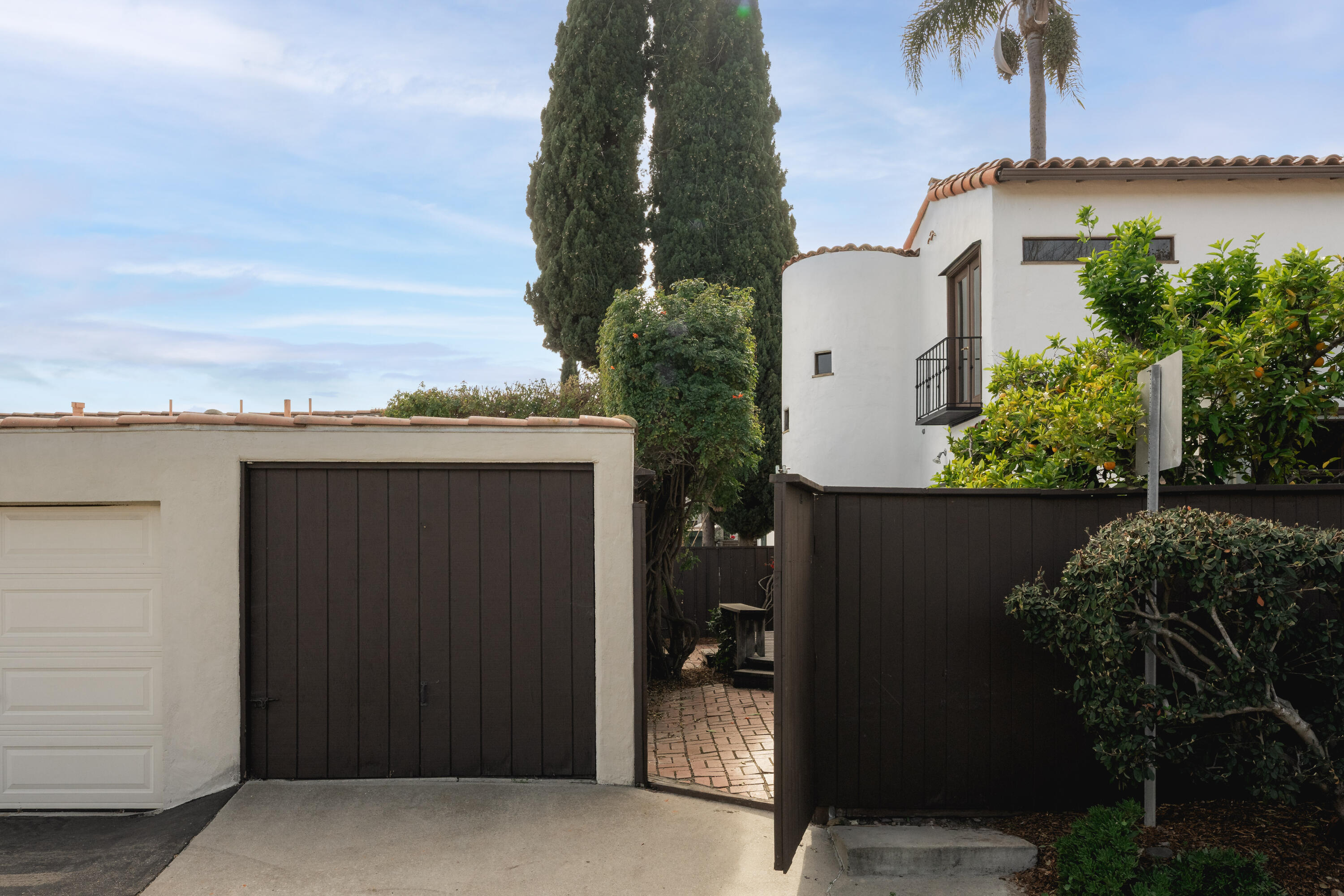 115 W Junipero Street