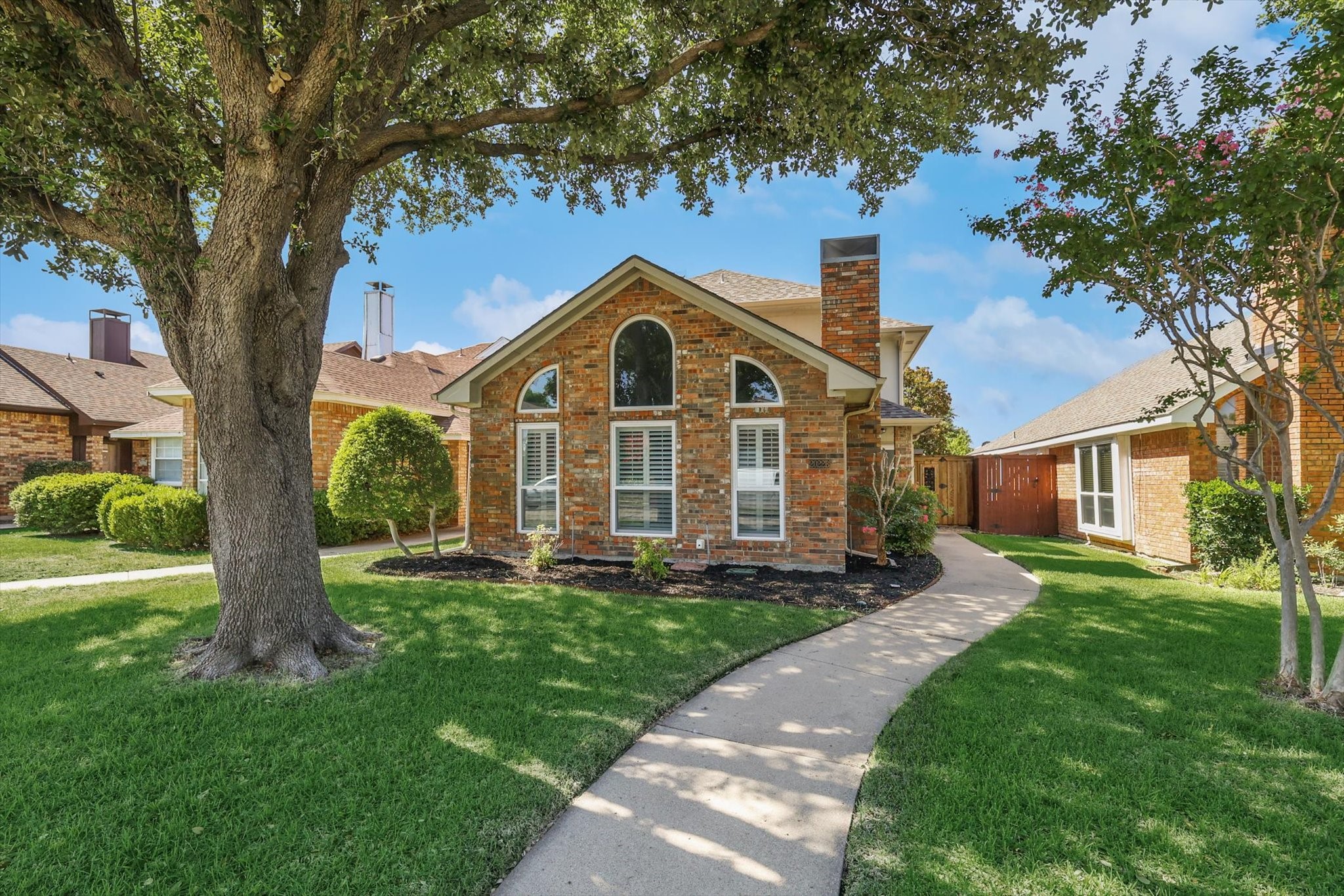 2022 Greenview Drive Unit: B