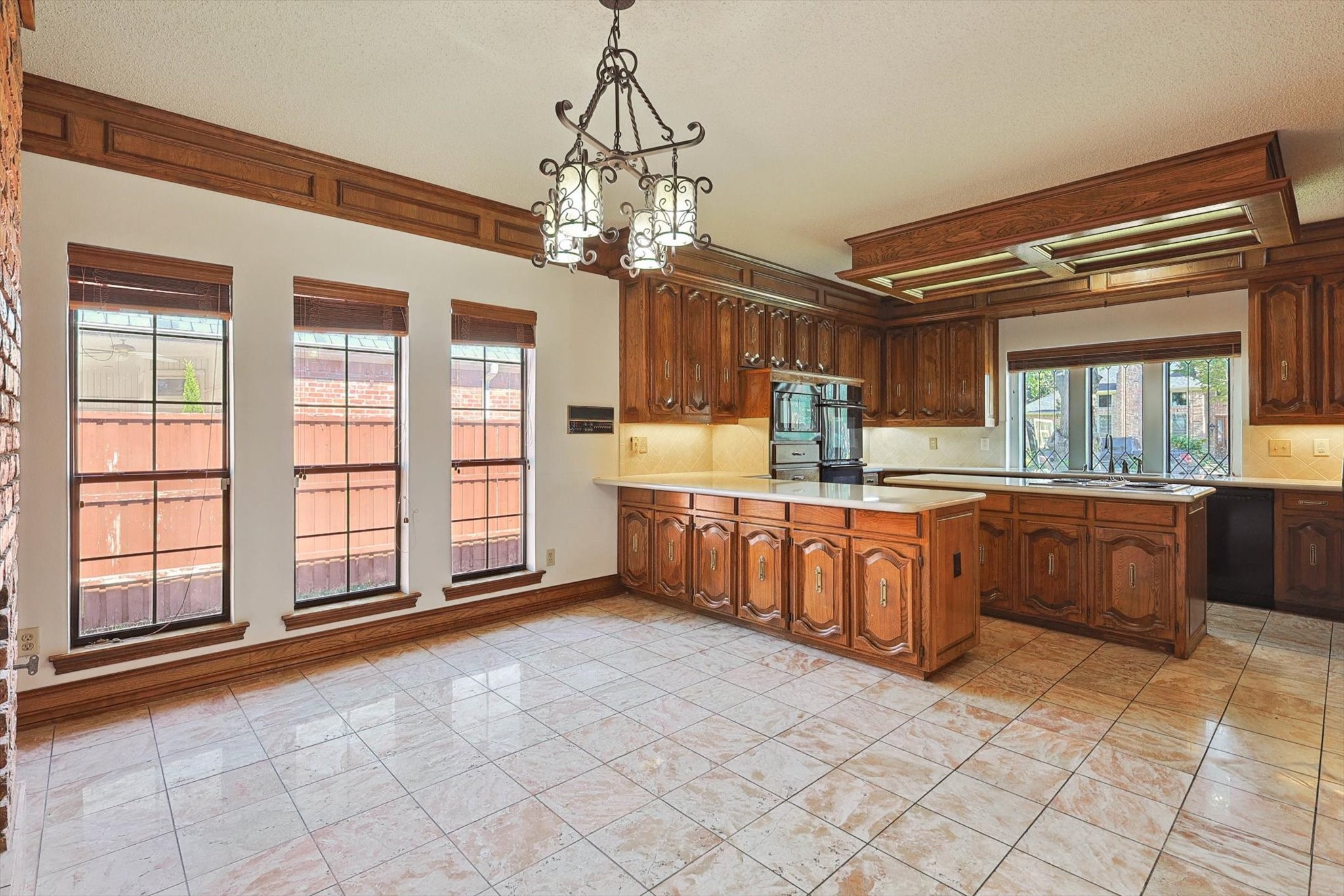 4911 Bellerive Drive