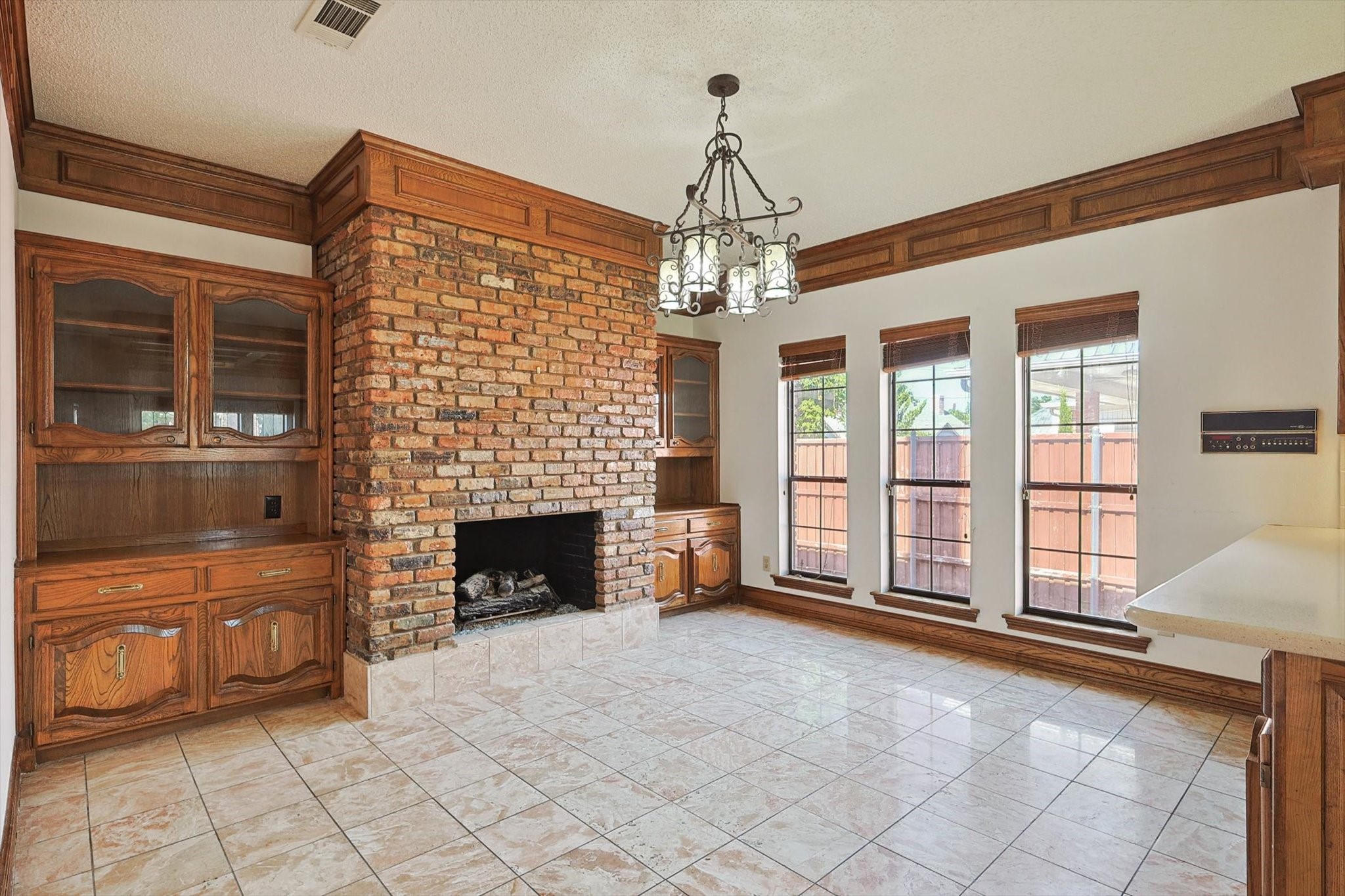 4911 Bellerive Drive