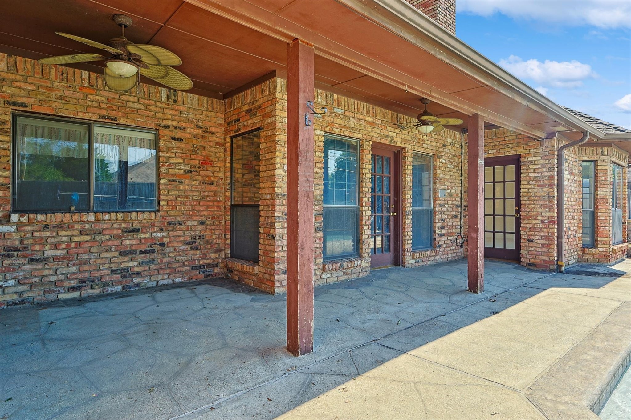 4911 Bellerive Drive