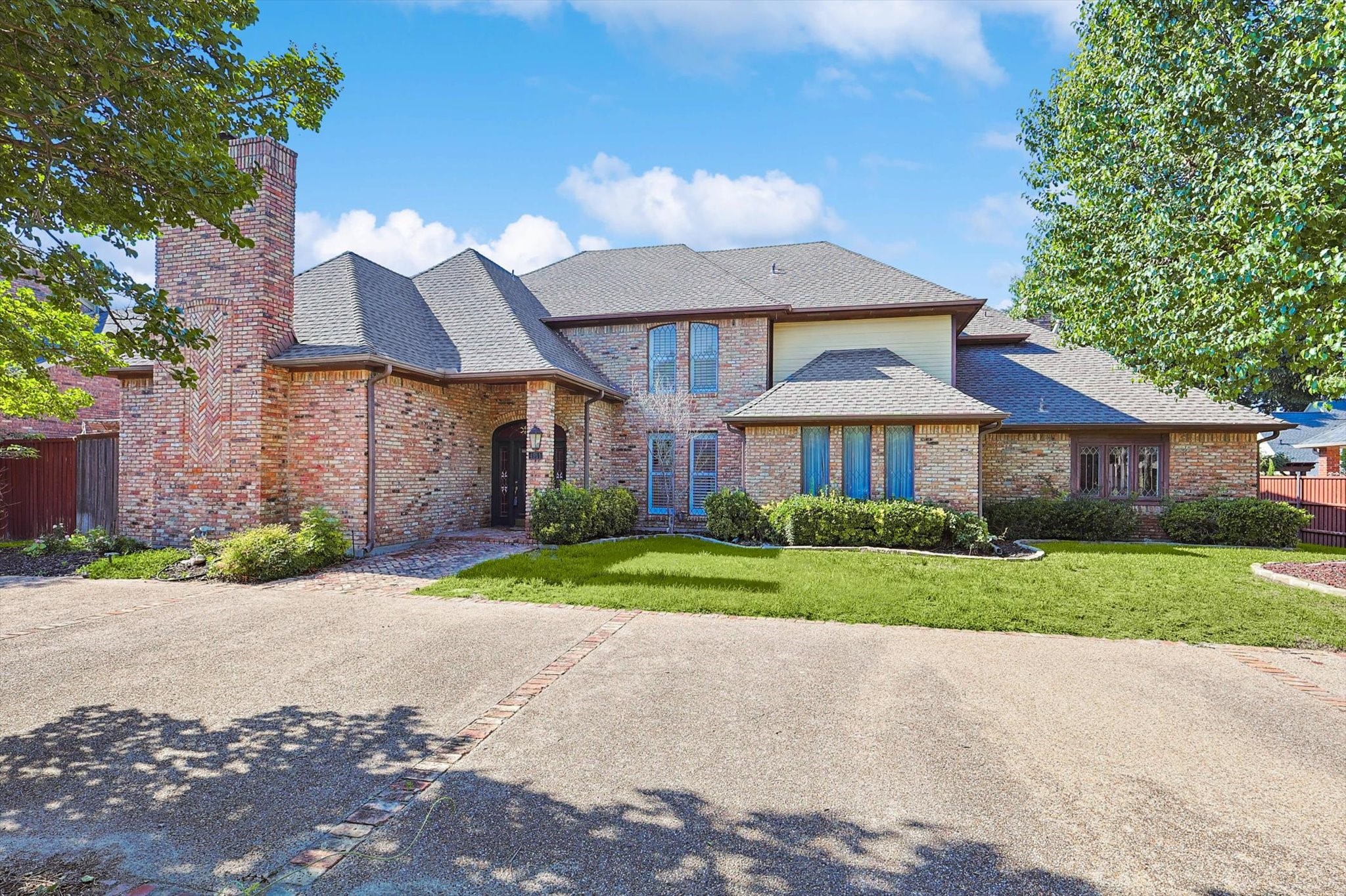 4911 Bellerive Drive