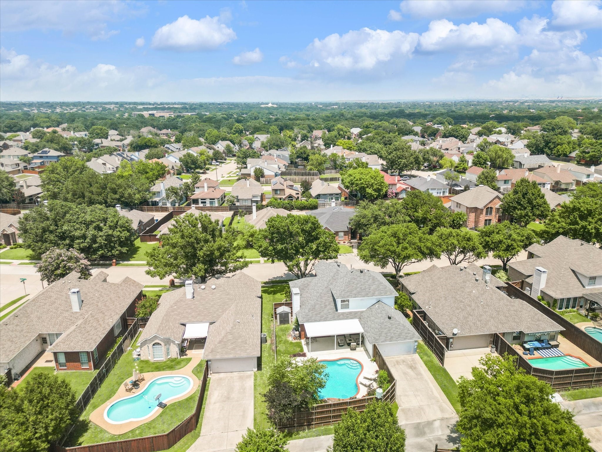 1192 Valley Oaks Drive