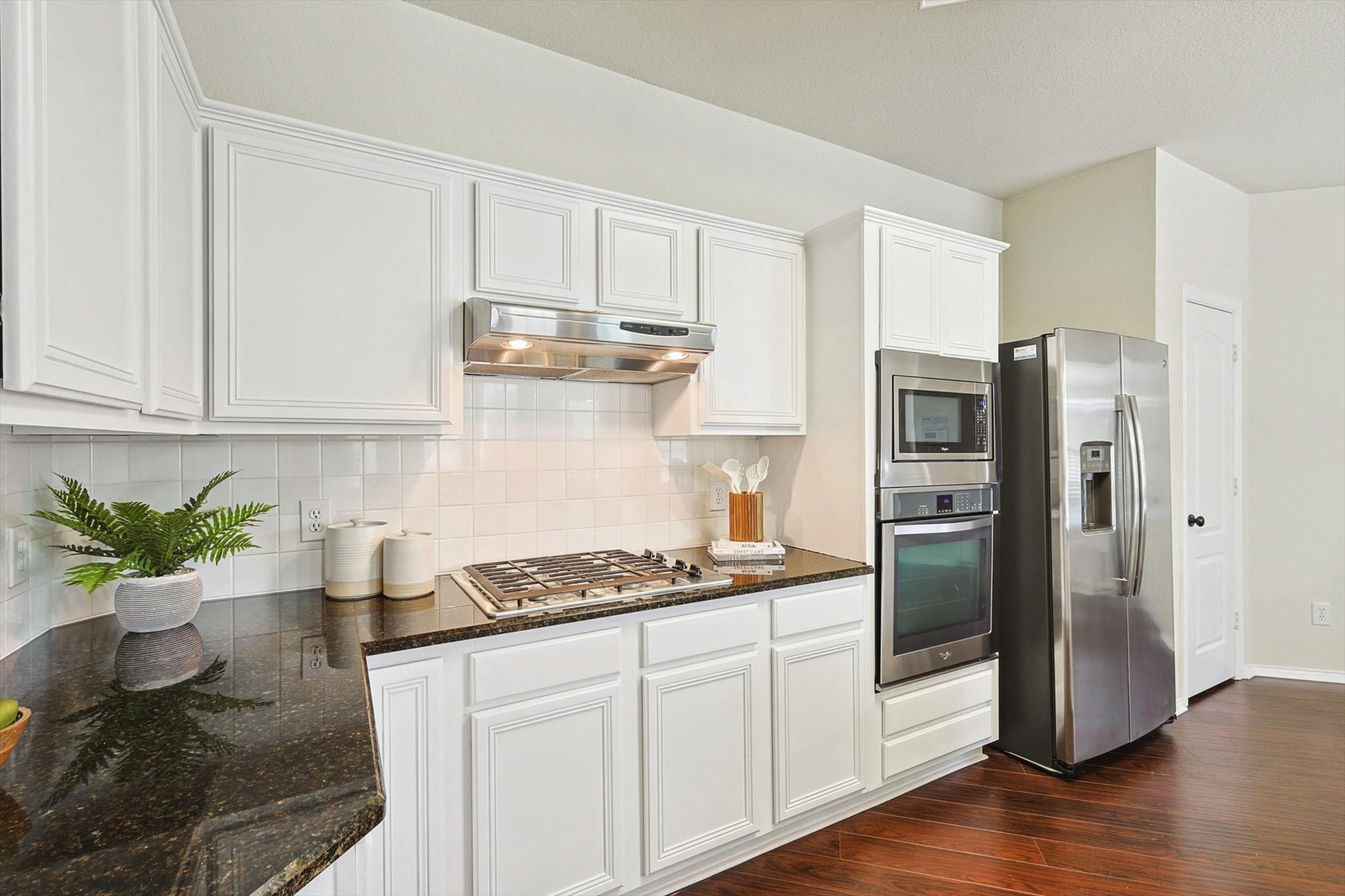 1192 Valley Oaks Drive