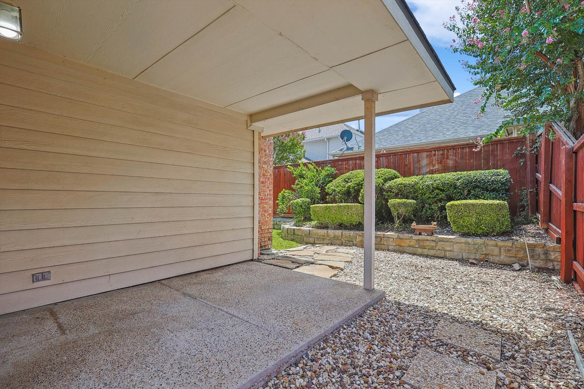 18727 Tall Oak Drive