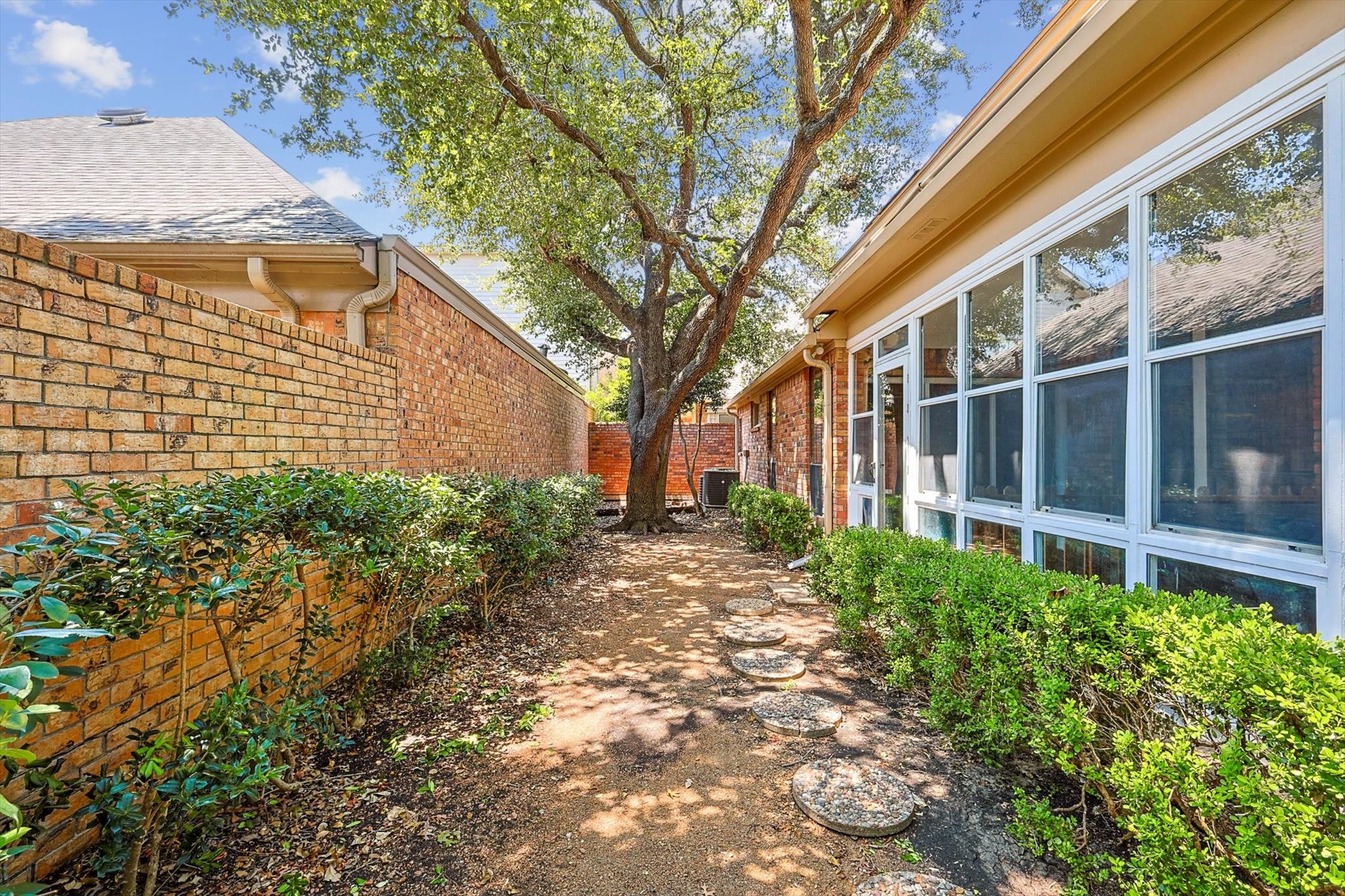 6014 Shetland Drive