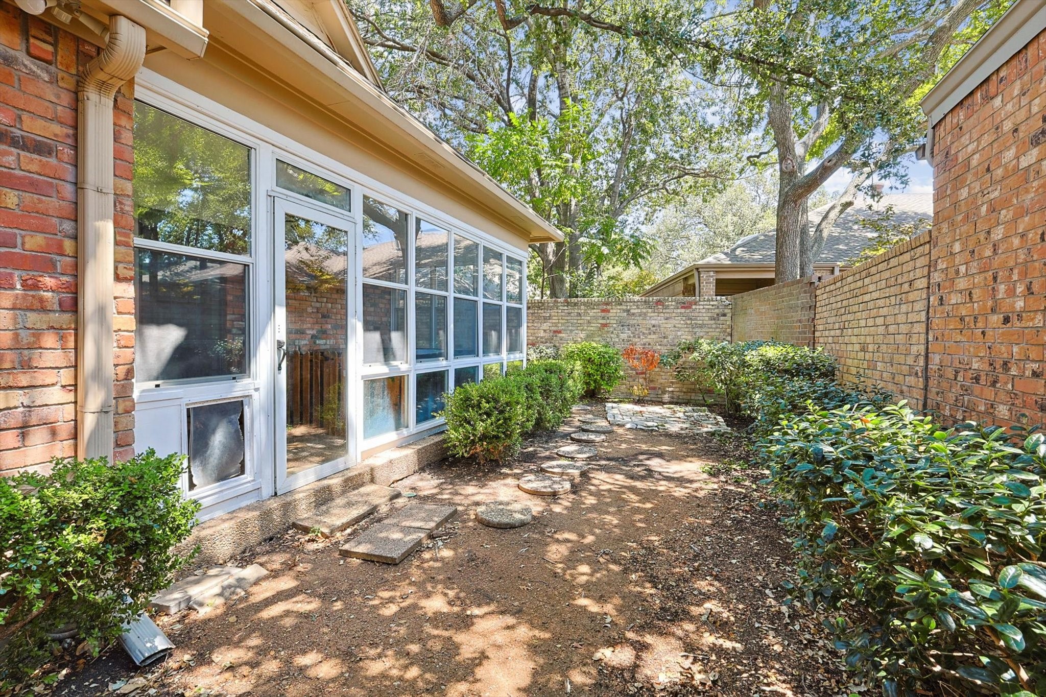 6014 Shetland Drive