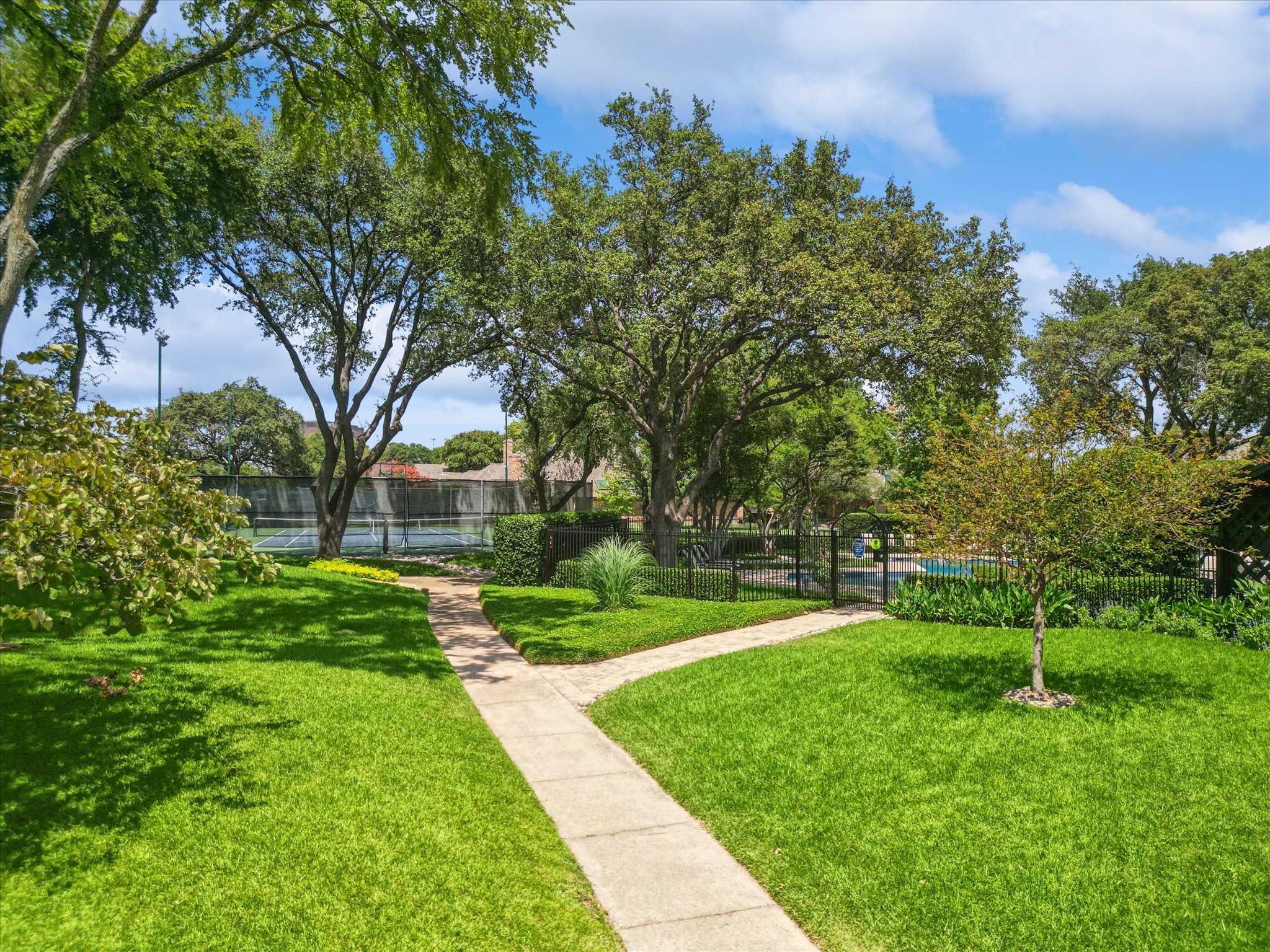 6014 Shetland Drive