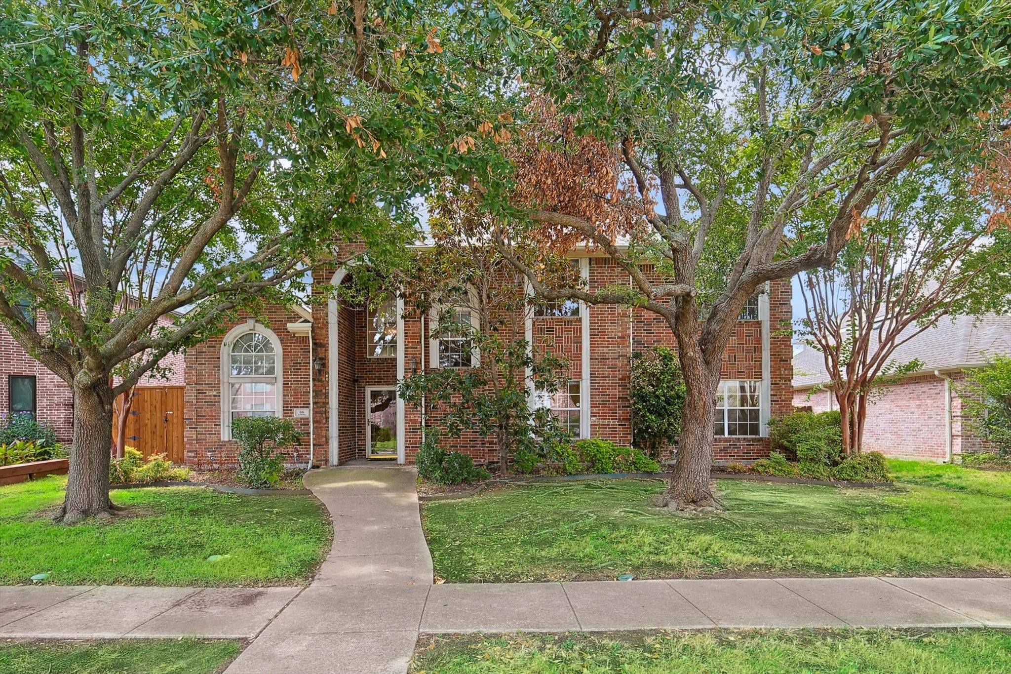 616 Killarney