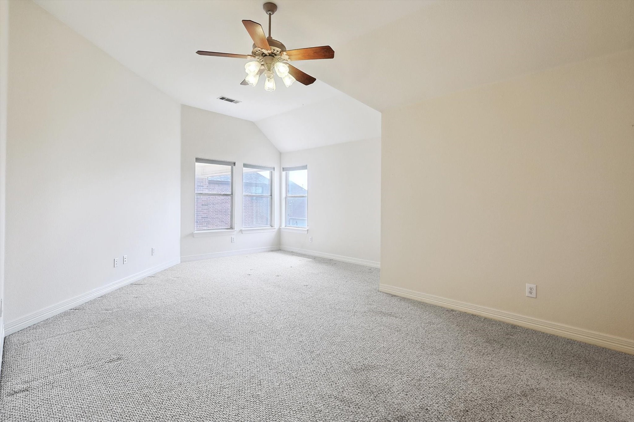 616 Killarney