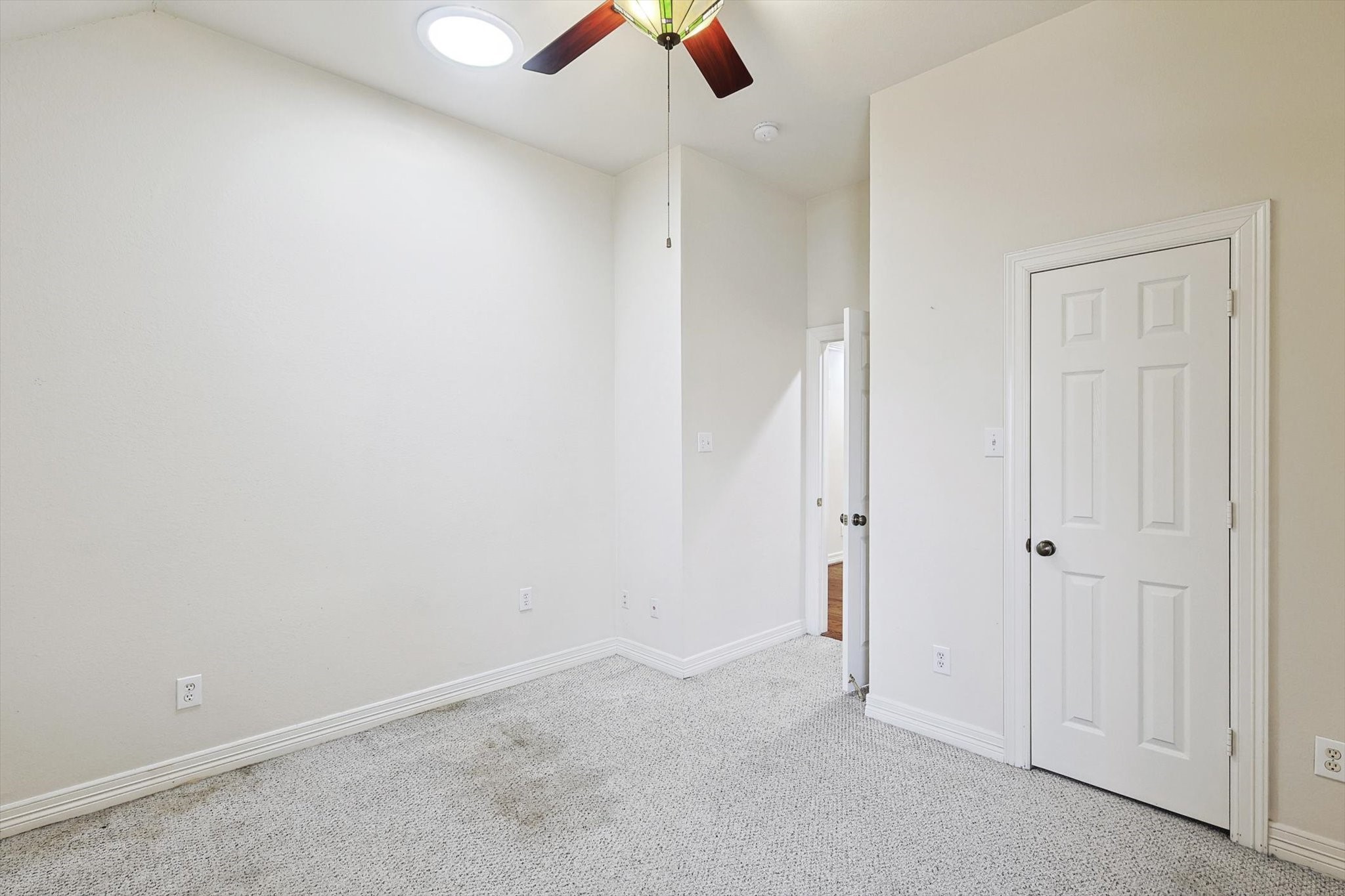 616 Killarney