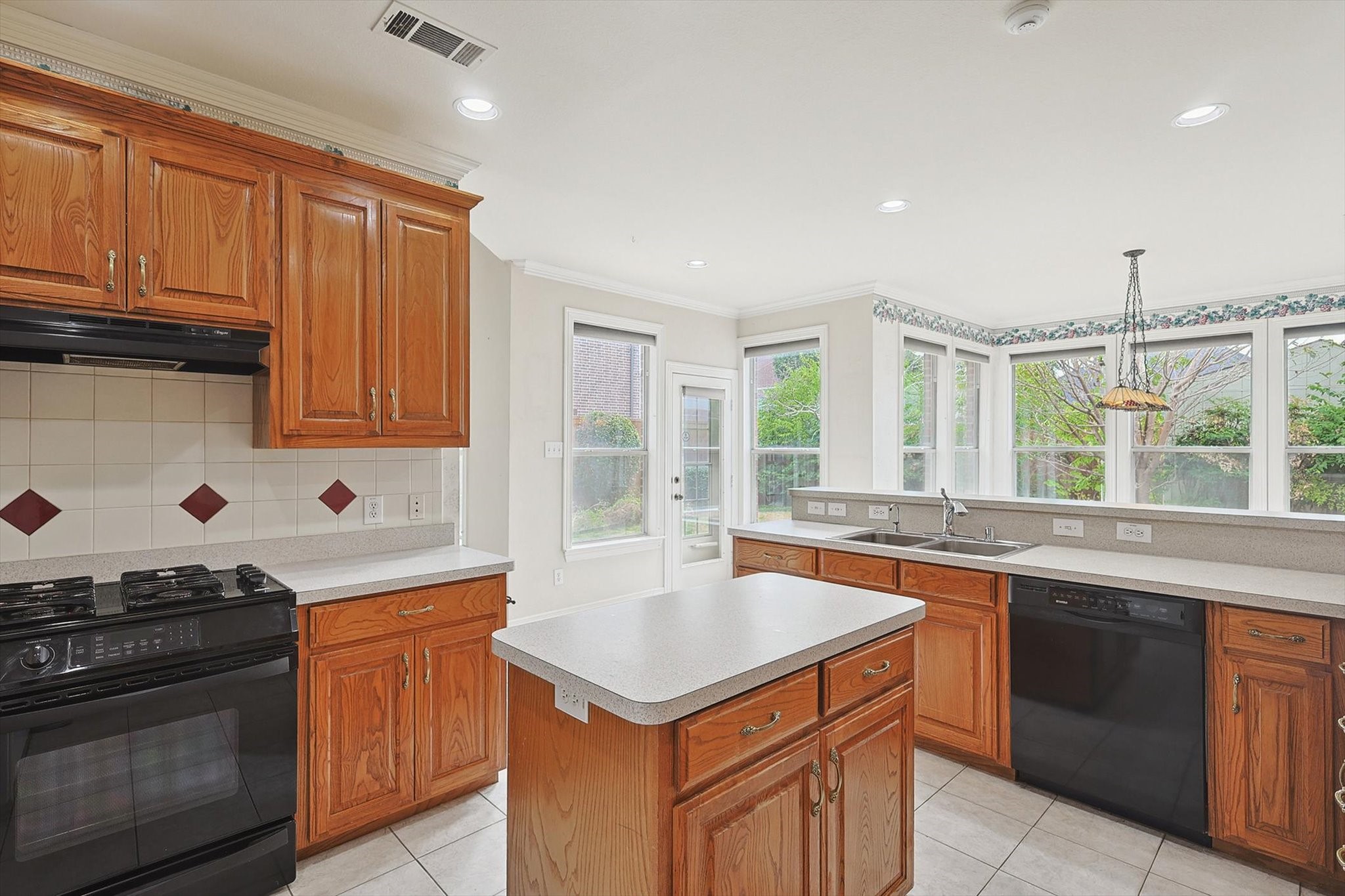 616 Killarney