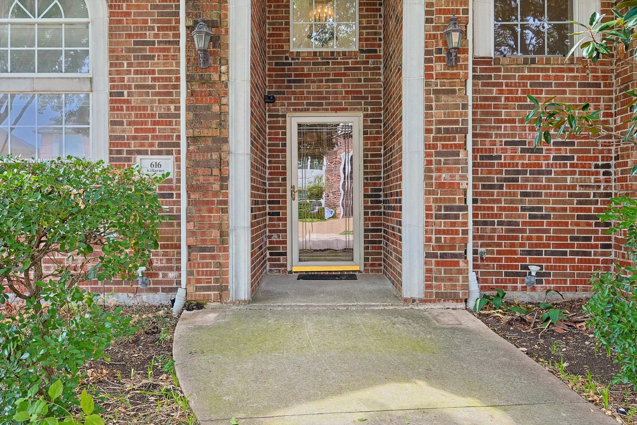 616 Killarney