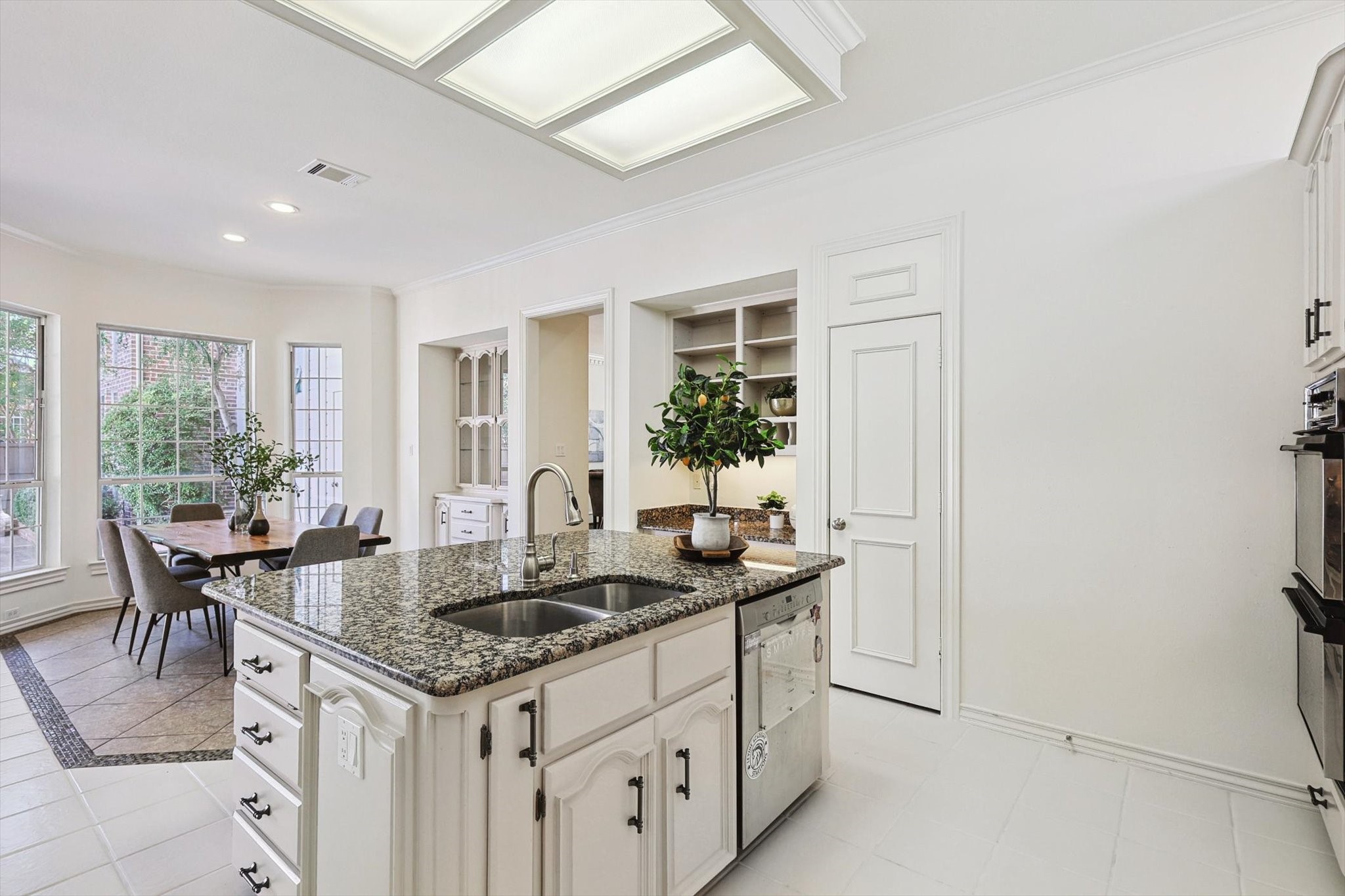 4708 Holly Tree Drive