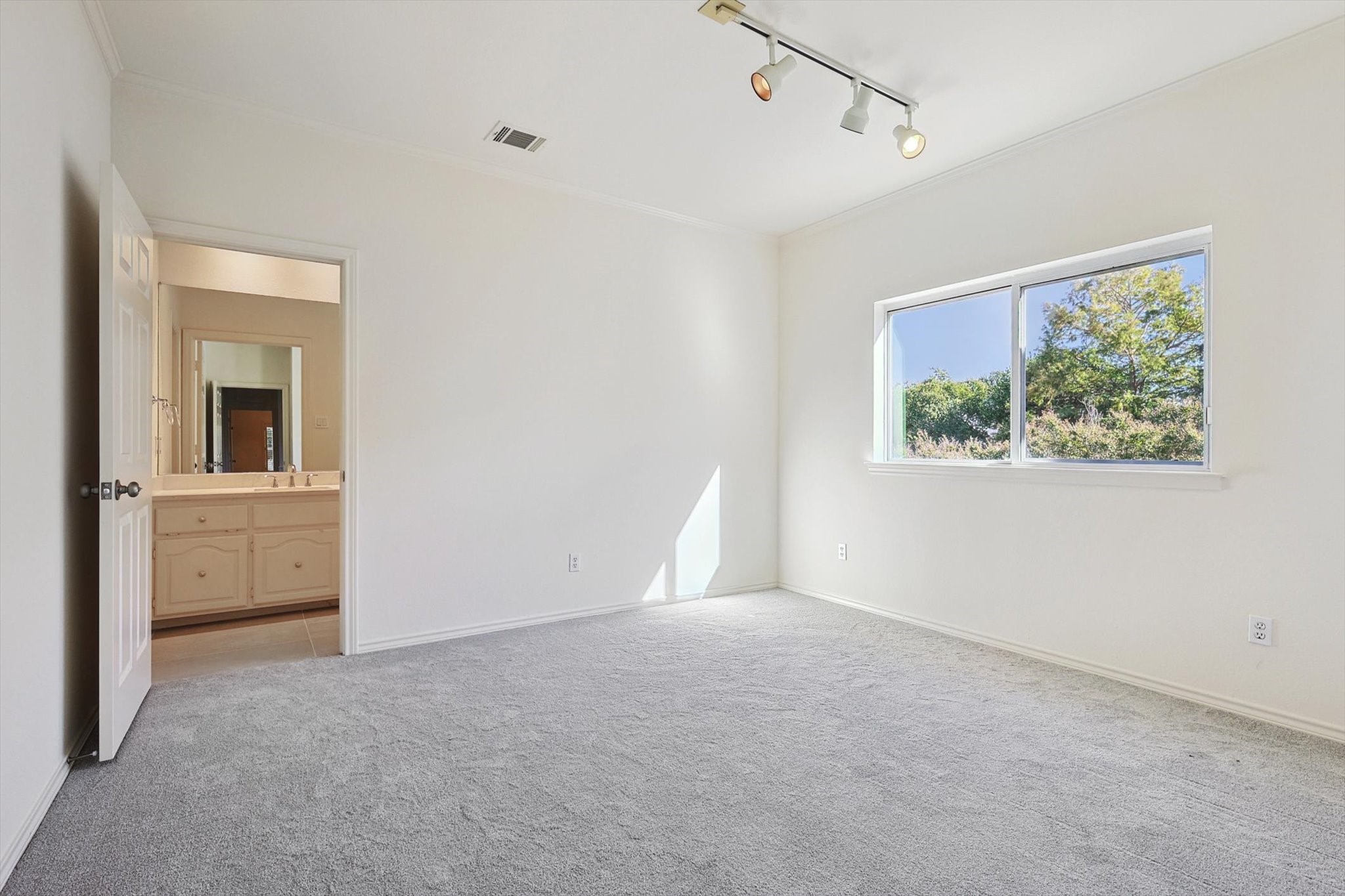 4708 Holly Tree Drive