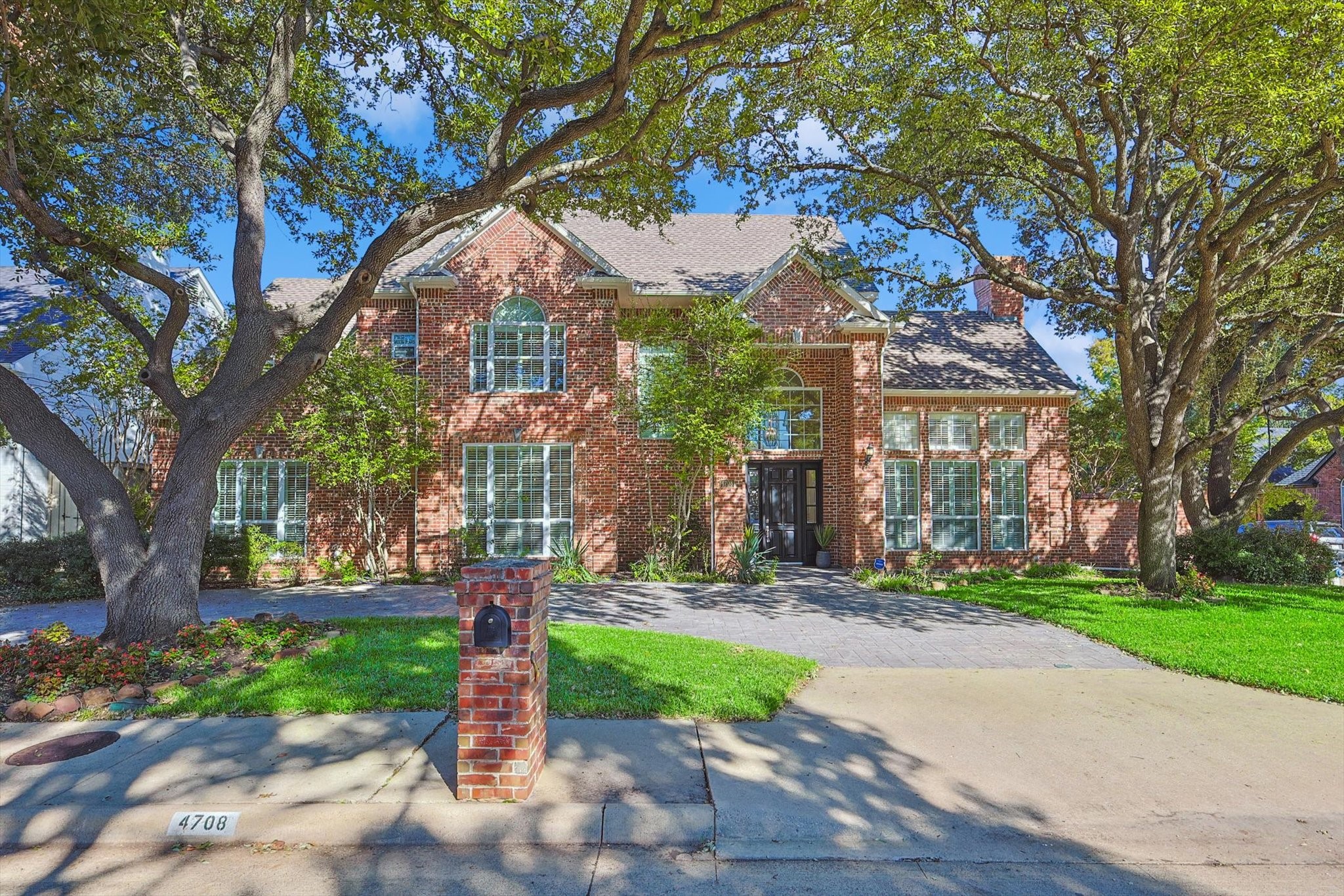 4708 Holly Tree Drive