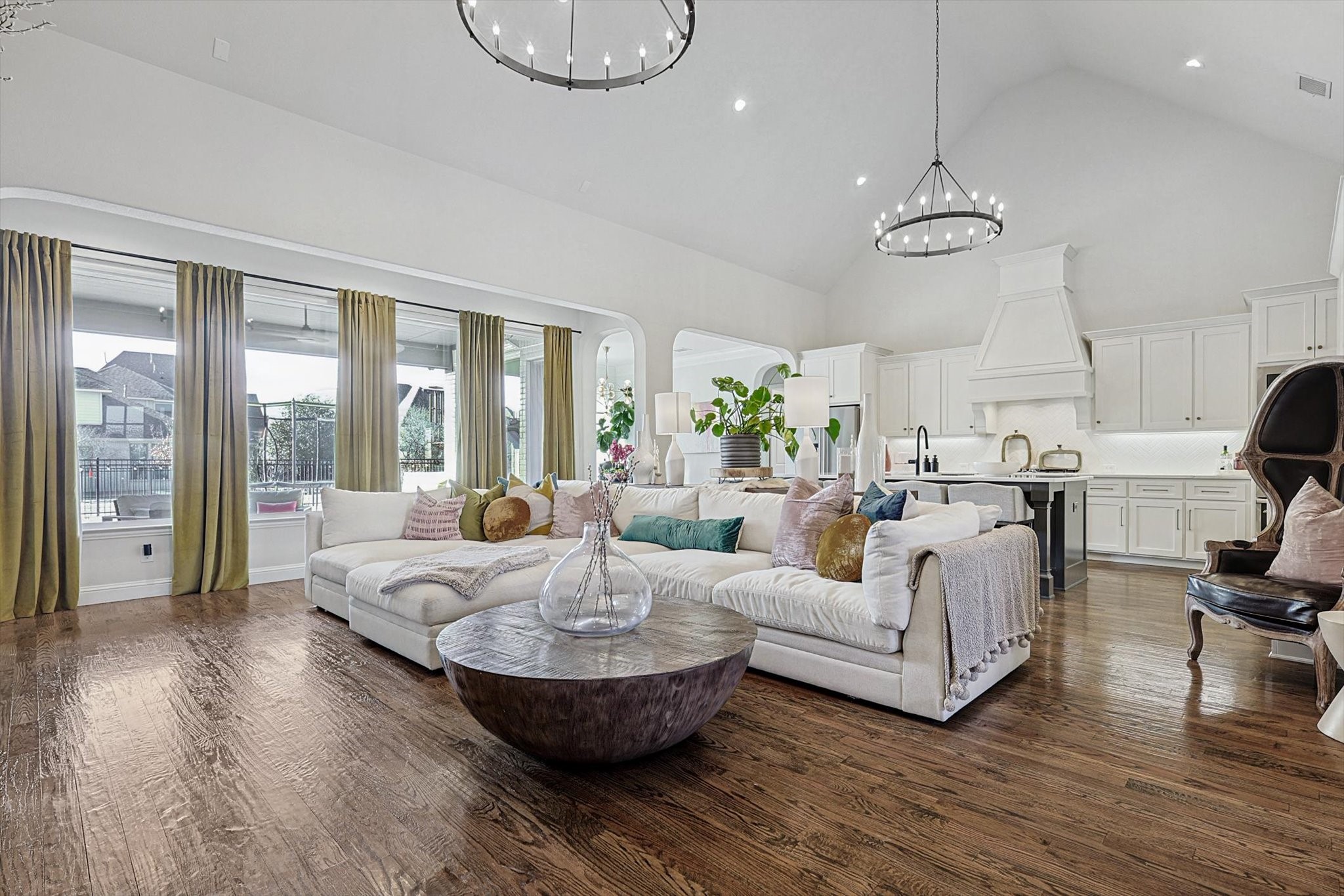 3351 Waverly Drive