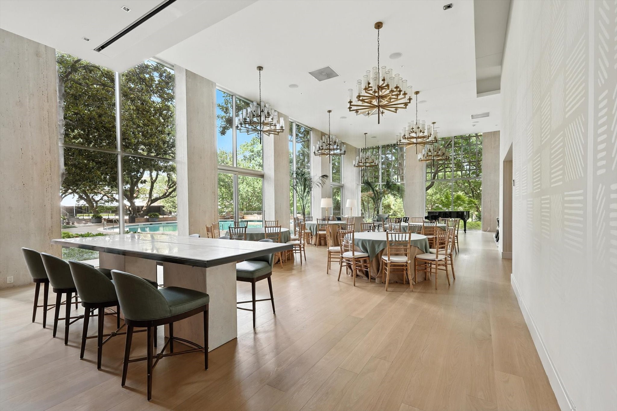 3525 Turtle Creek Boulevard 8B