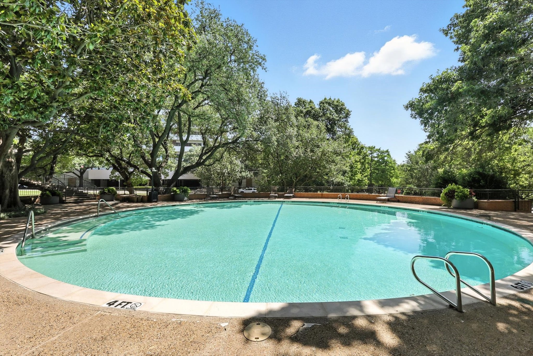 3525 Turtle Creek Boulevard 8B