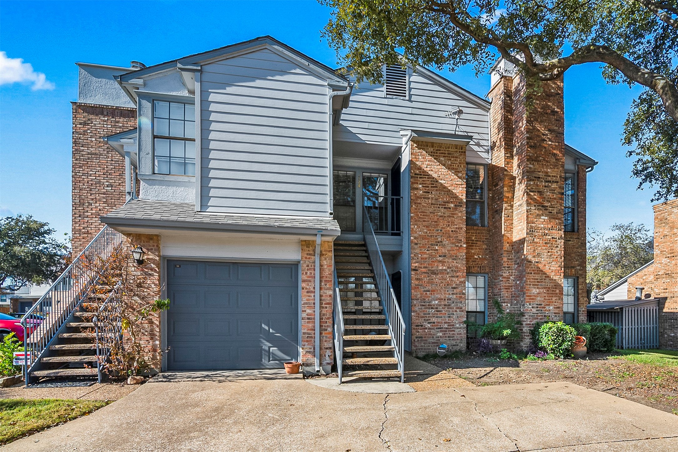 3101 Townbluff Drive 724