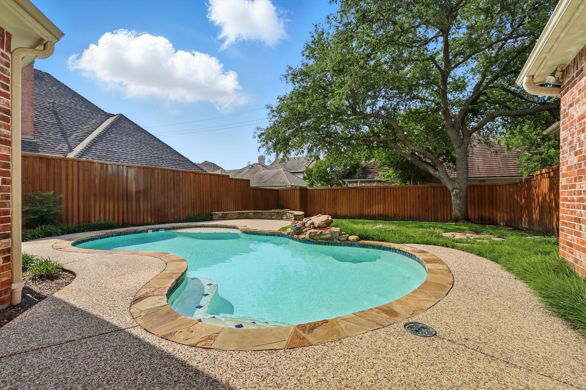 5132 Quail Lake Drive