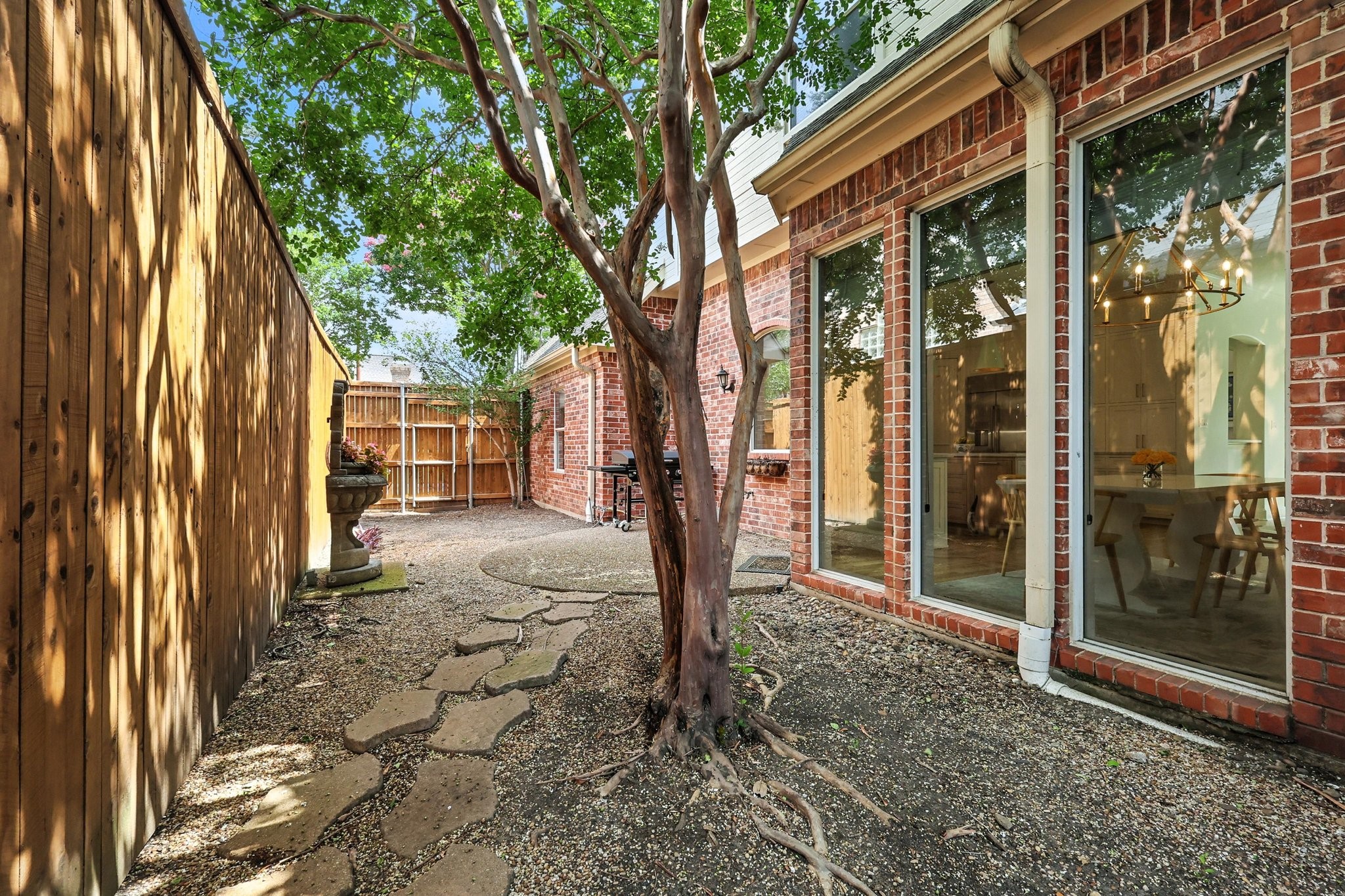5132 Quail Lake Drive