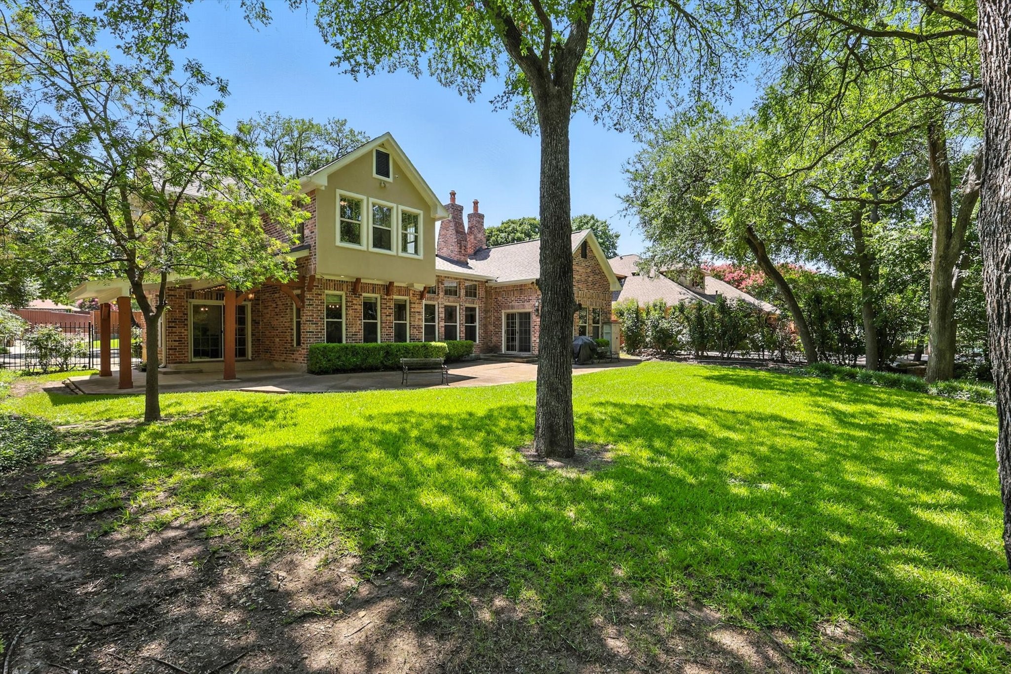 1032 Sunswept Terrace