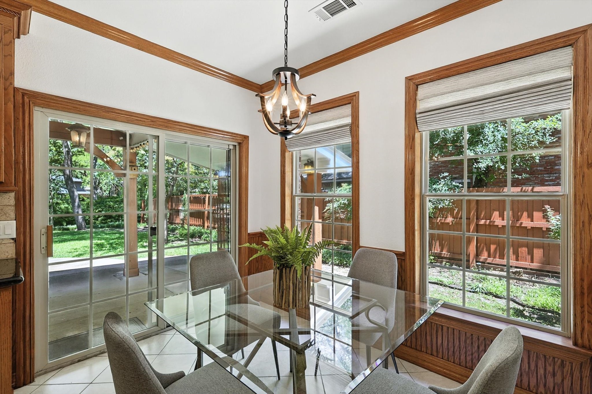 1032 Sunswept Terrace