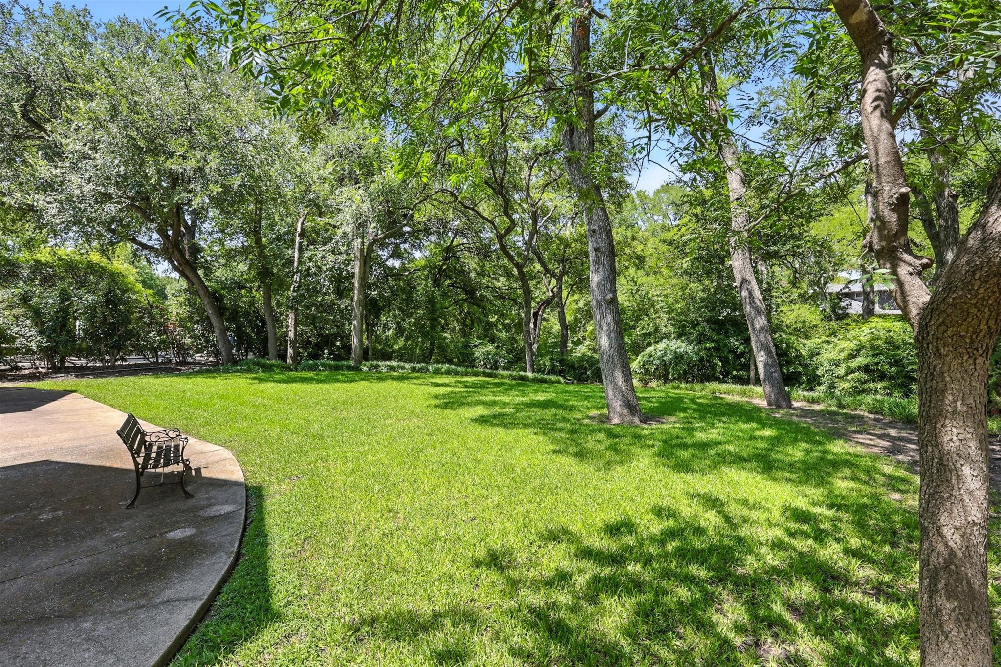 1032 Sunswept Terrace