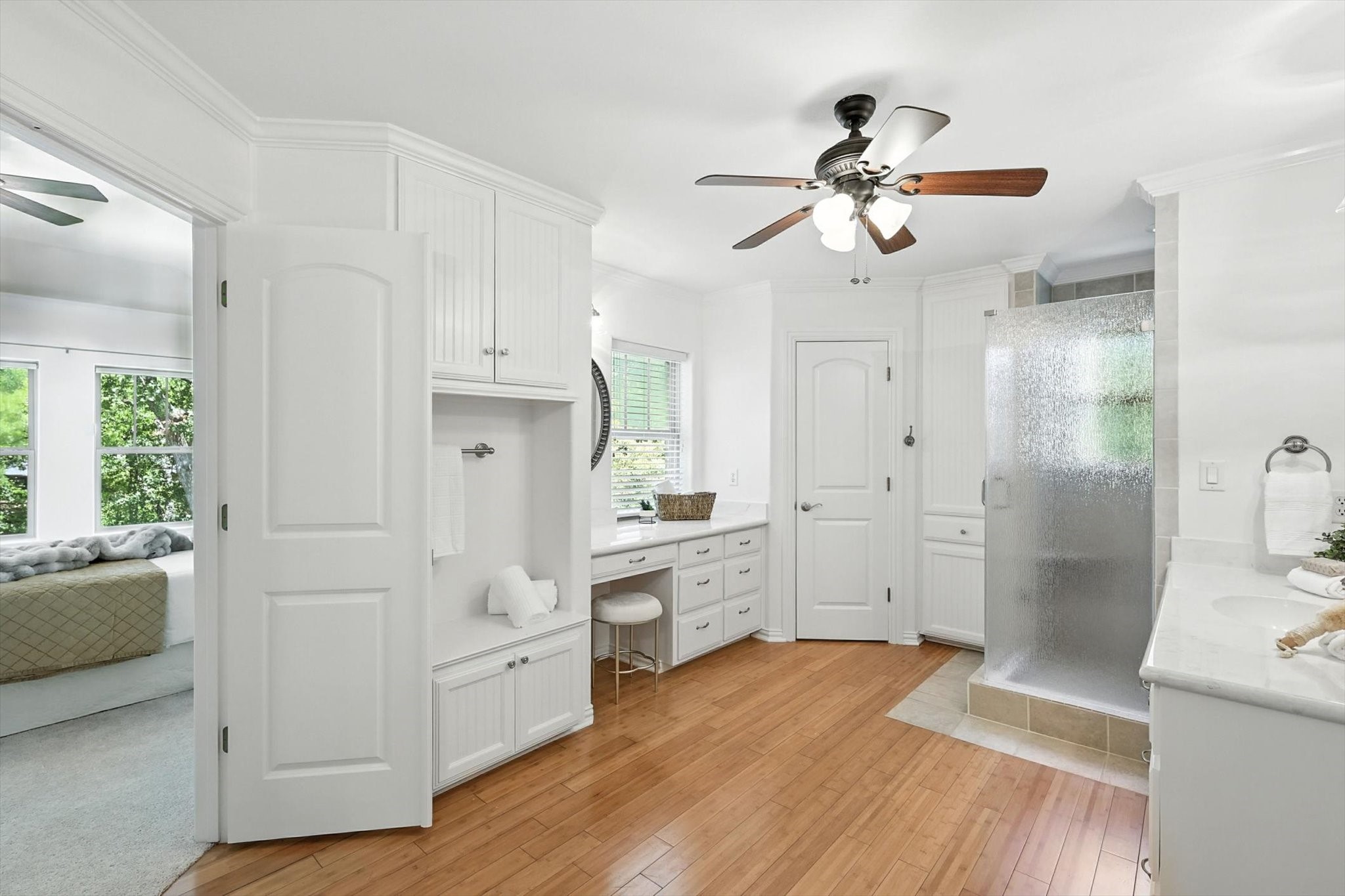 1032 Sunswept Terrace