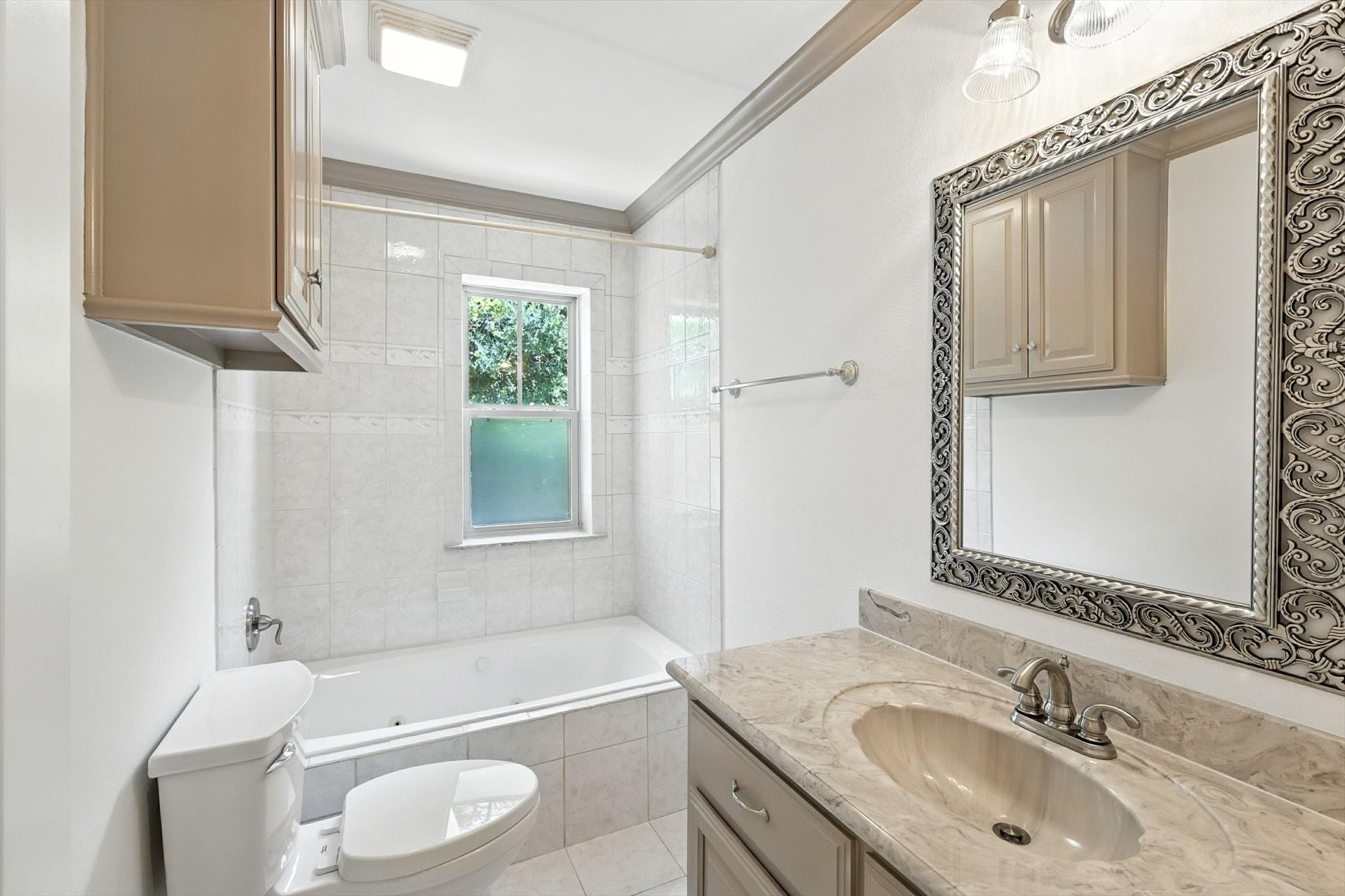 1032 Sunswept Terrace