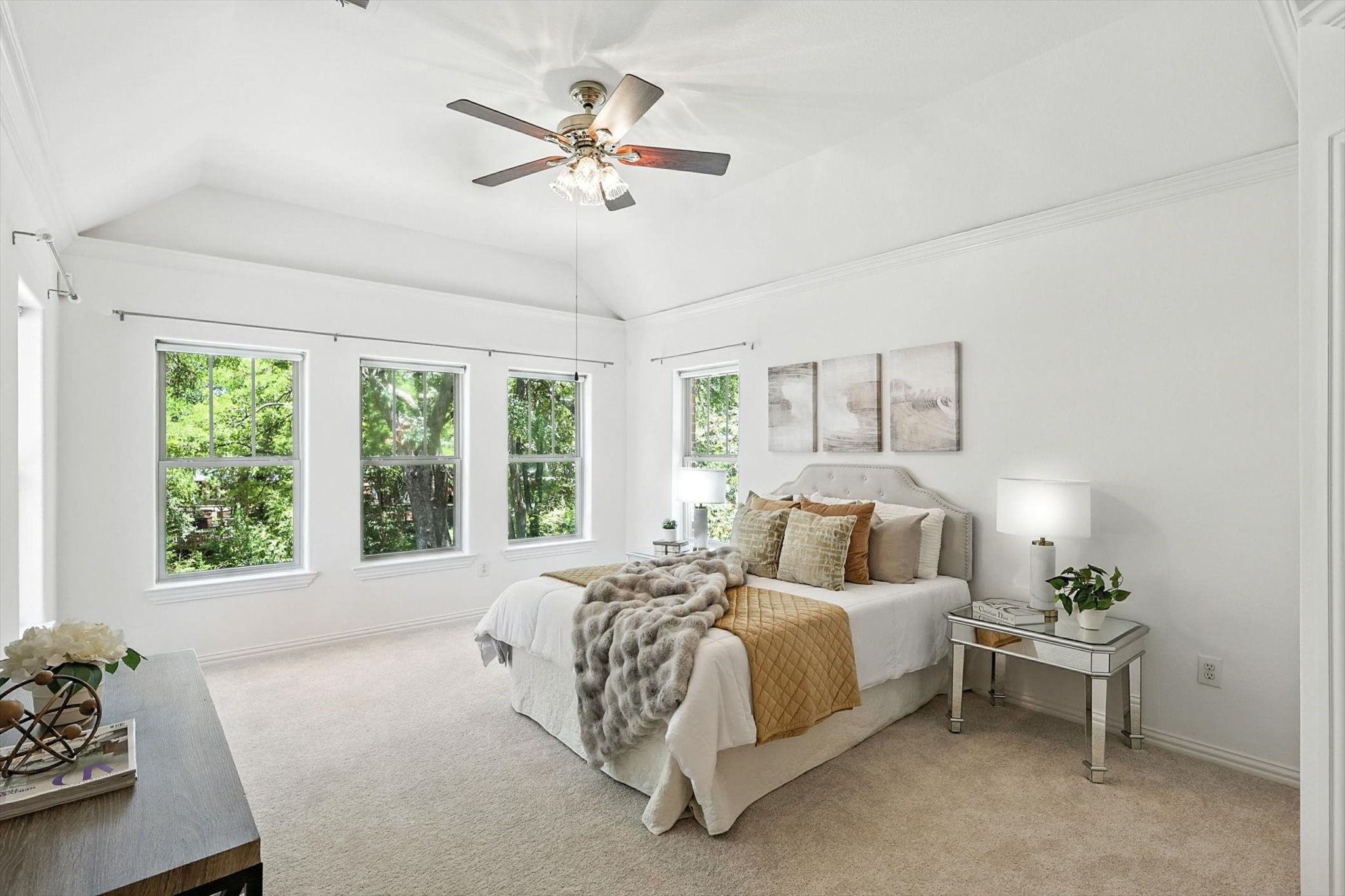 1032 Sunswept Terrace