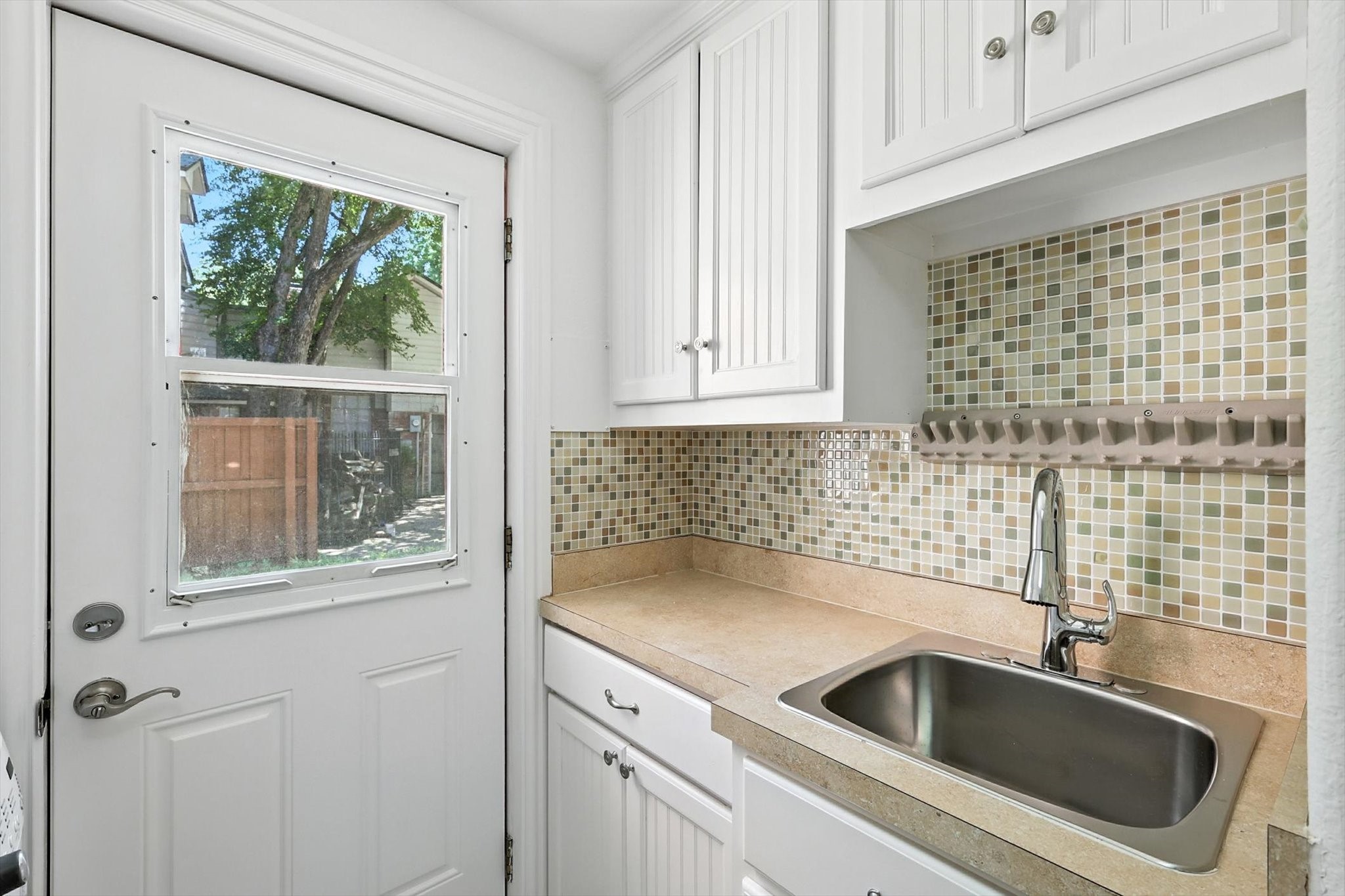 1032 Sunswept Terrace