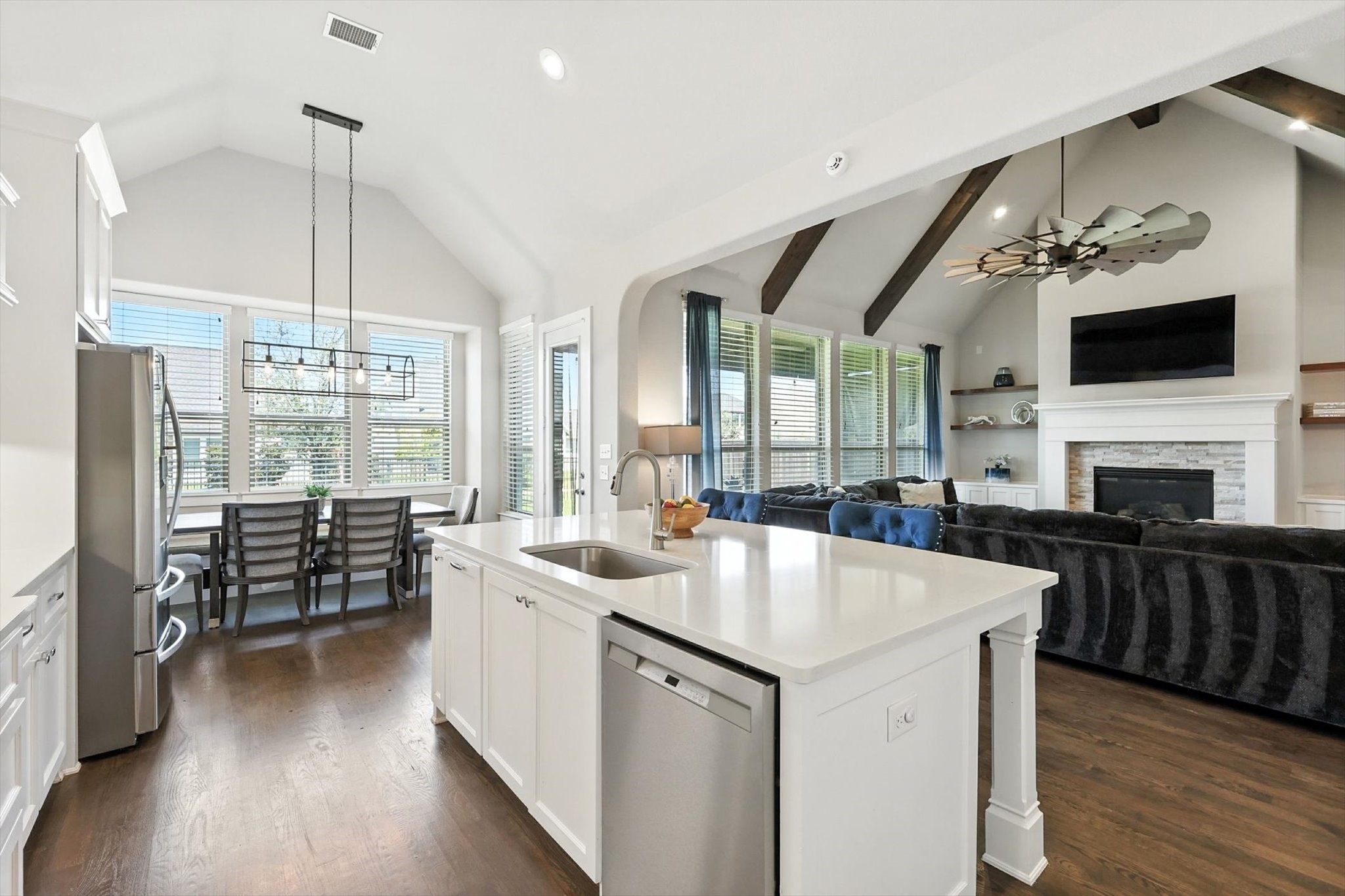 3383 Waverly Drive