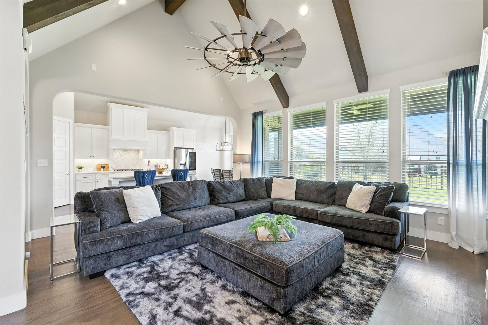 3383 Waverly Drive