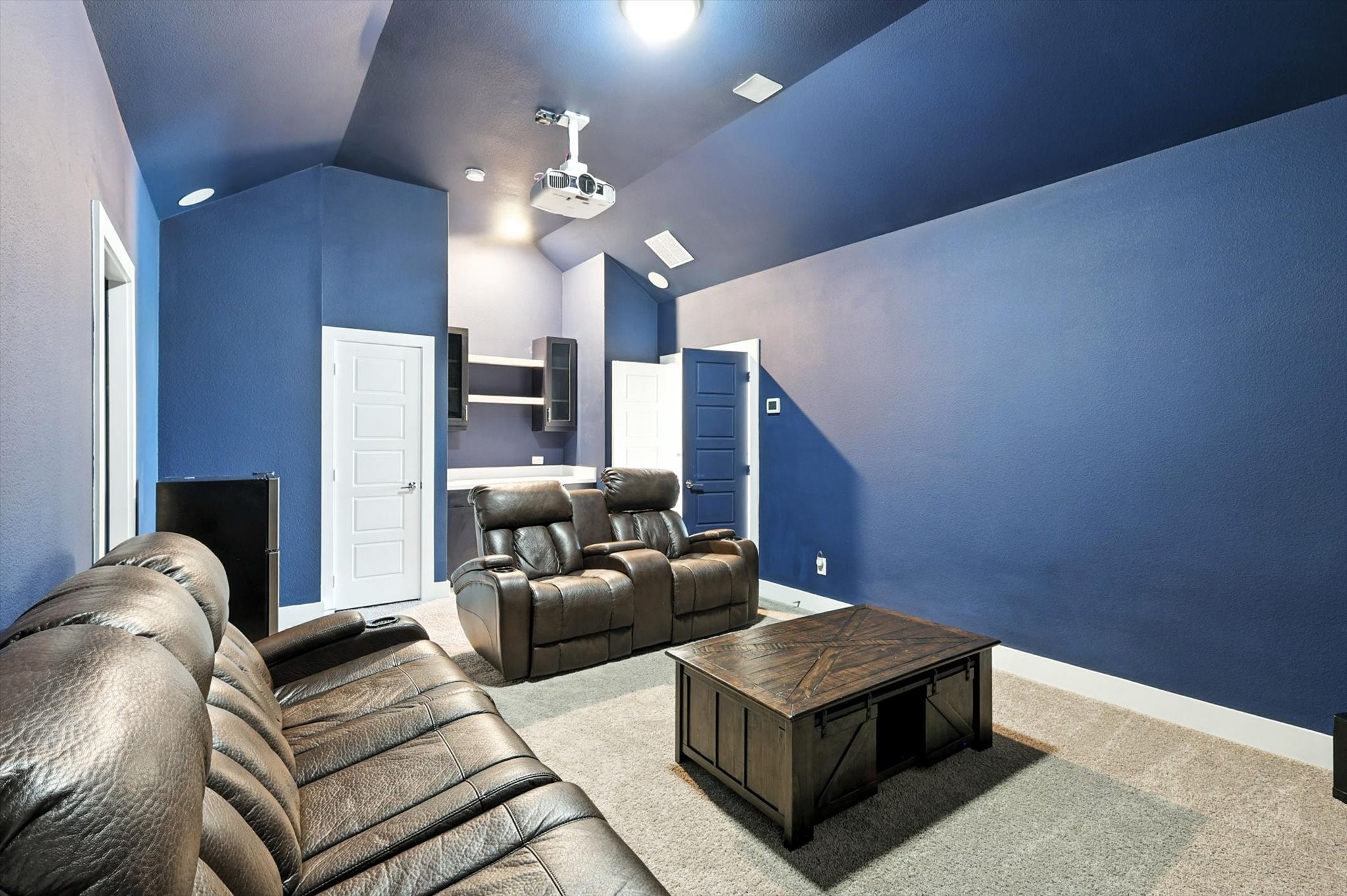 3383 Waverly Drive