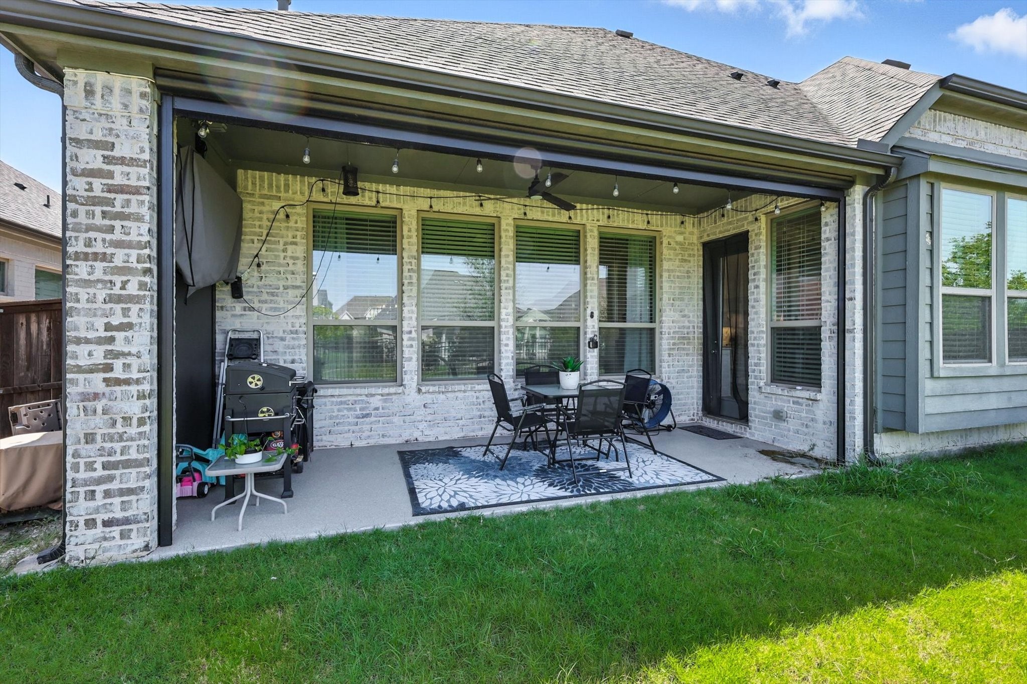 3383 Waverly Drive