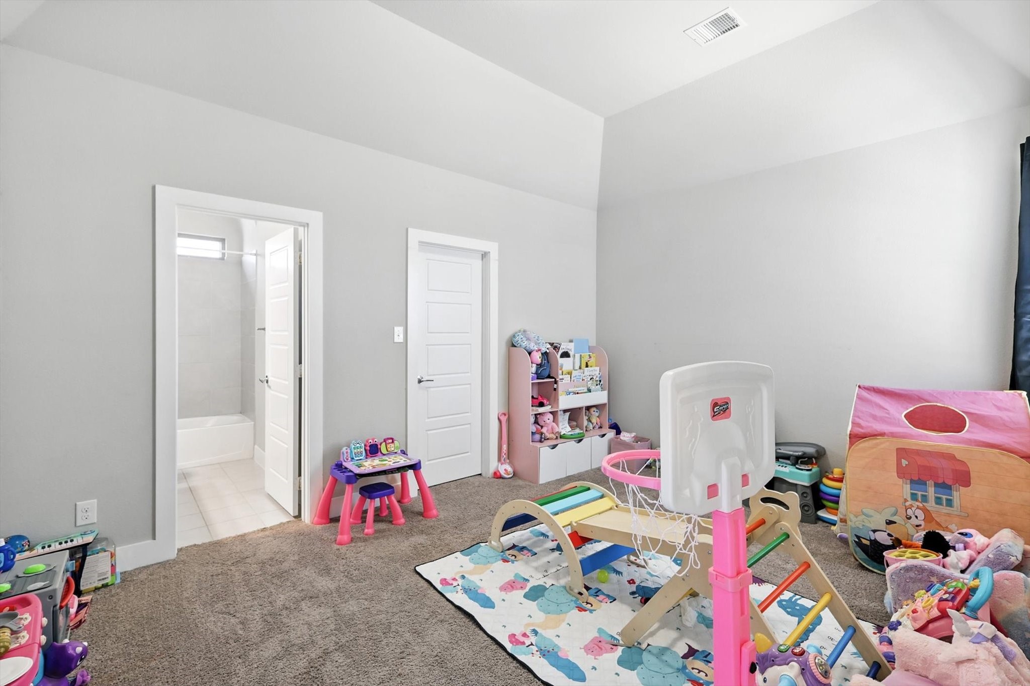 3383 Waverly Drive