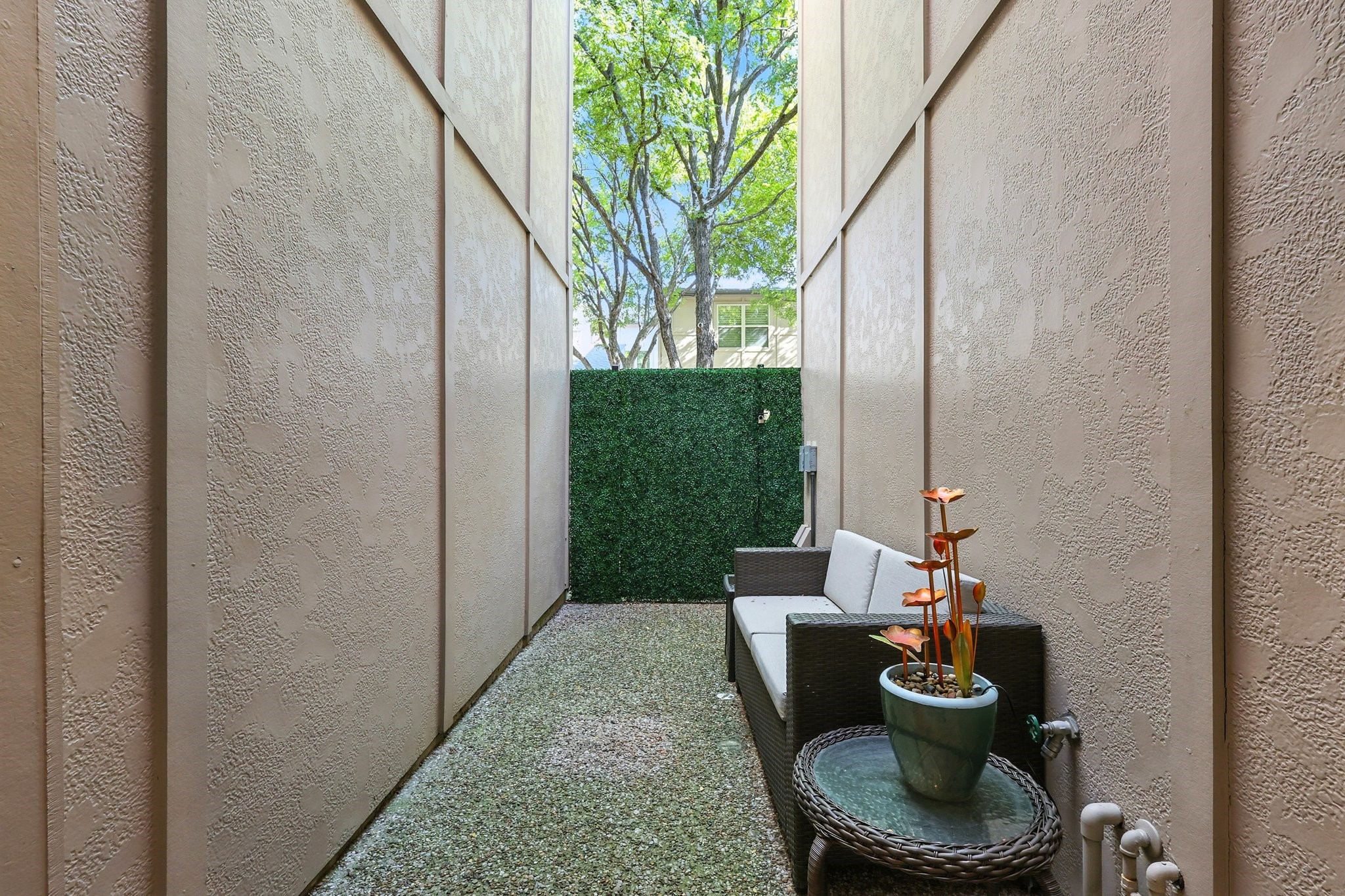 5929 Malmesbury Road